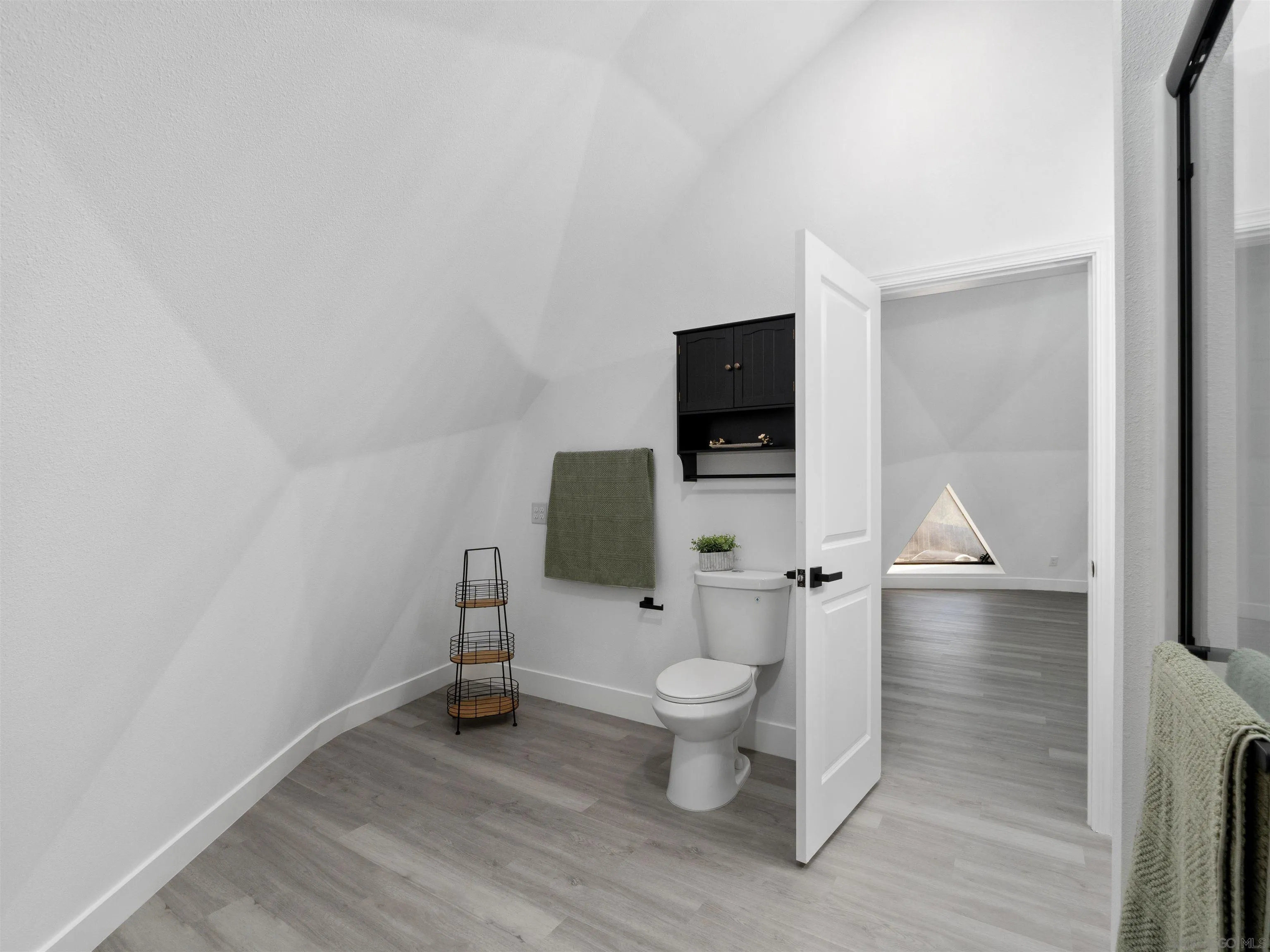 https://cdn.realtyfeed.com/cdn/127/260013664/3e1542ac7d8b6eed126313d372e3c9ed.webp