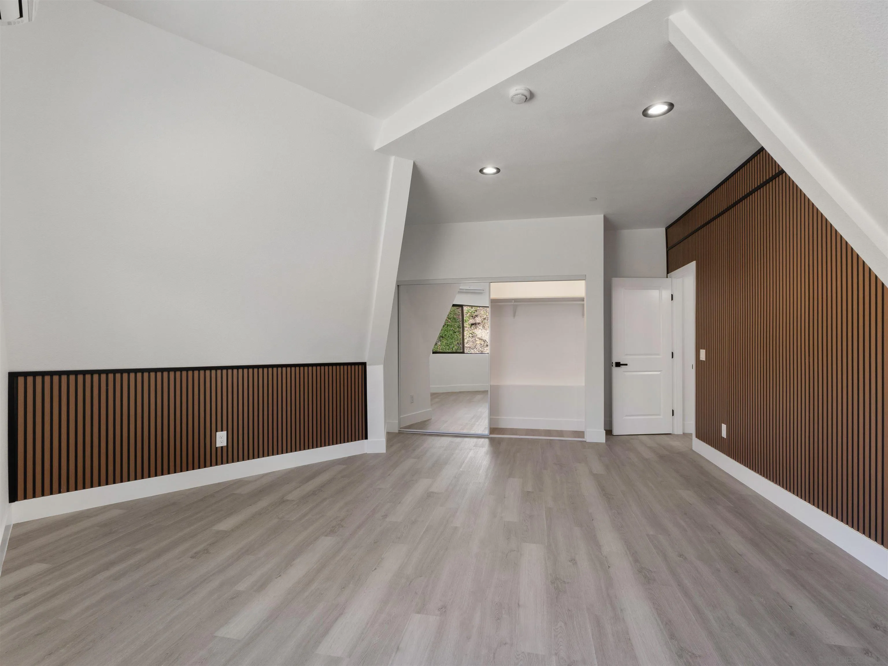 https://cdn.realtyfeed.com/cdn/127/260013664/4059837625a8848fa4adfe06b8a2178a.webp