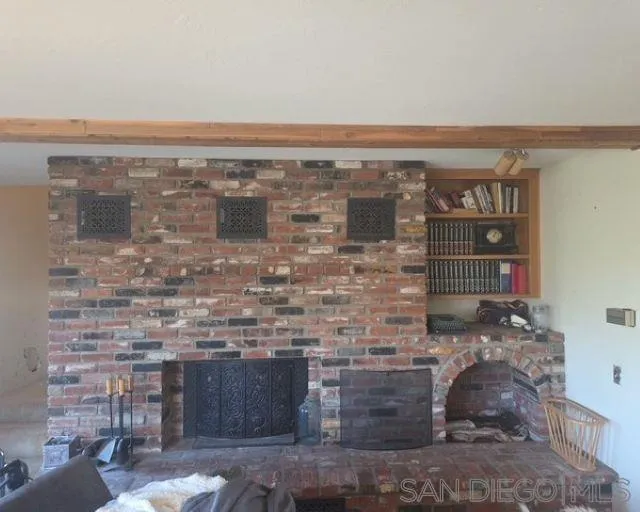 https://cdn.realtyfeed.com/cdn/127/260013665/d5ccfe4e7da81b8fa89e9067cc6853bb.webp