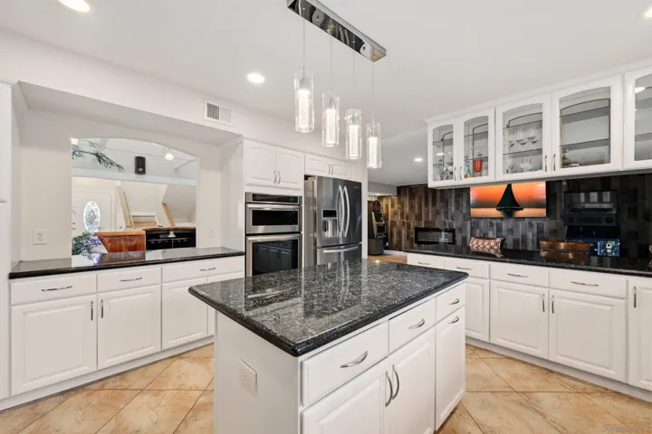 3025 CHICAGO, SAN DIEGO, CA 92117  Photo 7