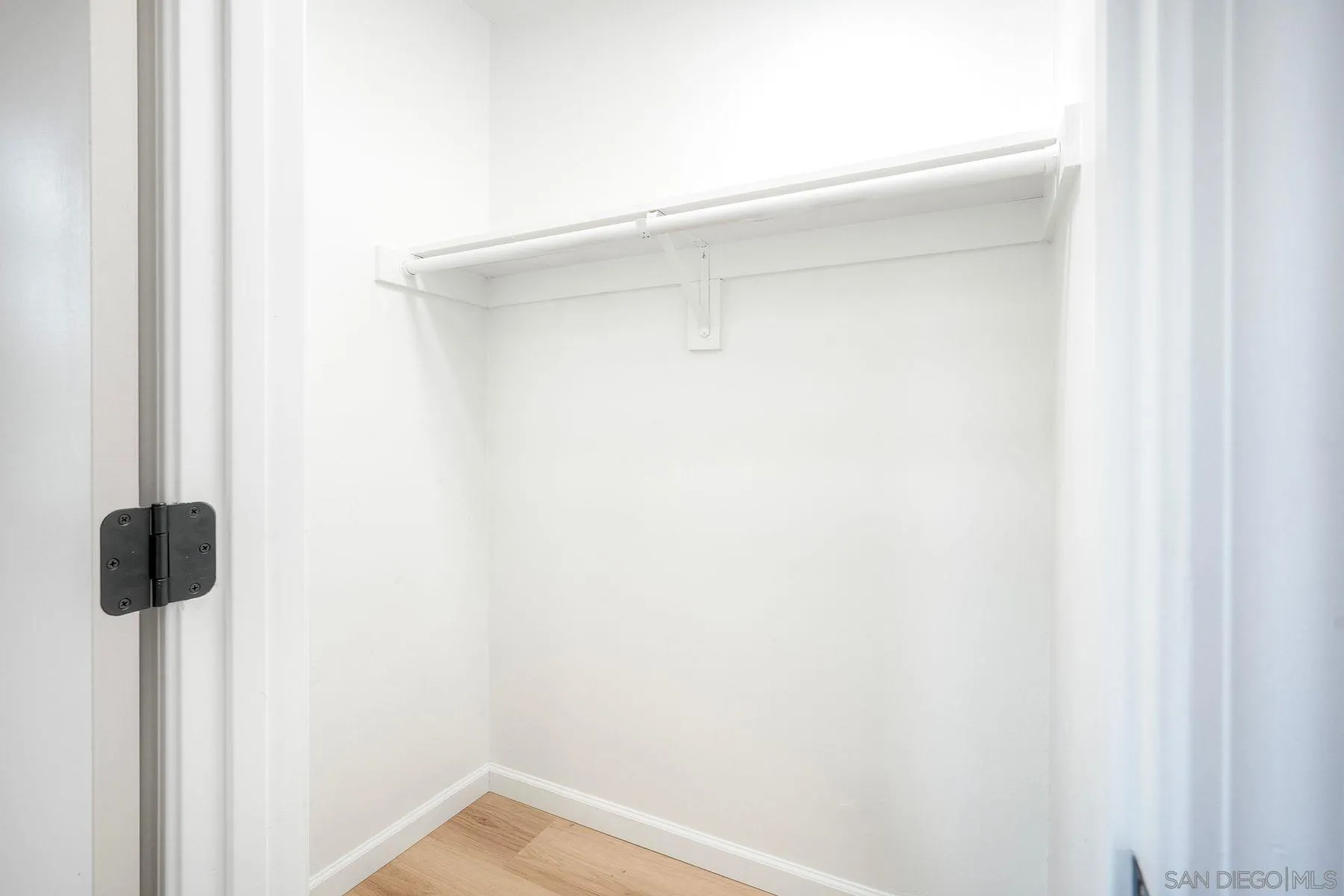https://cdn.realtyfeed.com/cdn/127/260013669/36778b127ffdd54ff6d8af17838f25a9.webp