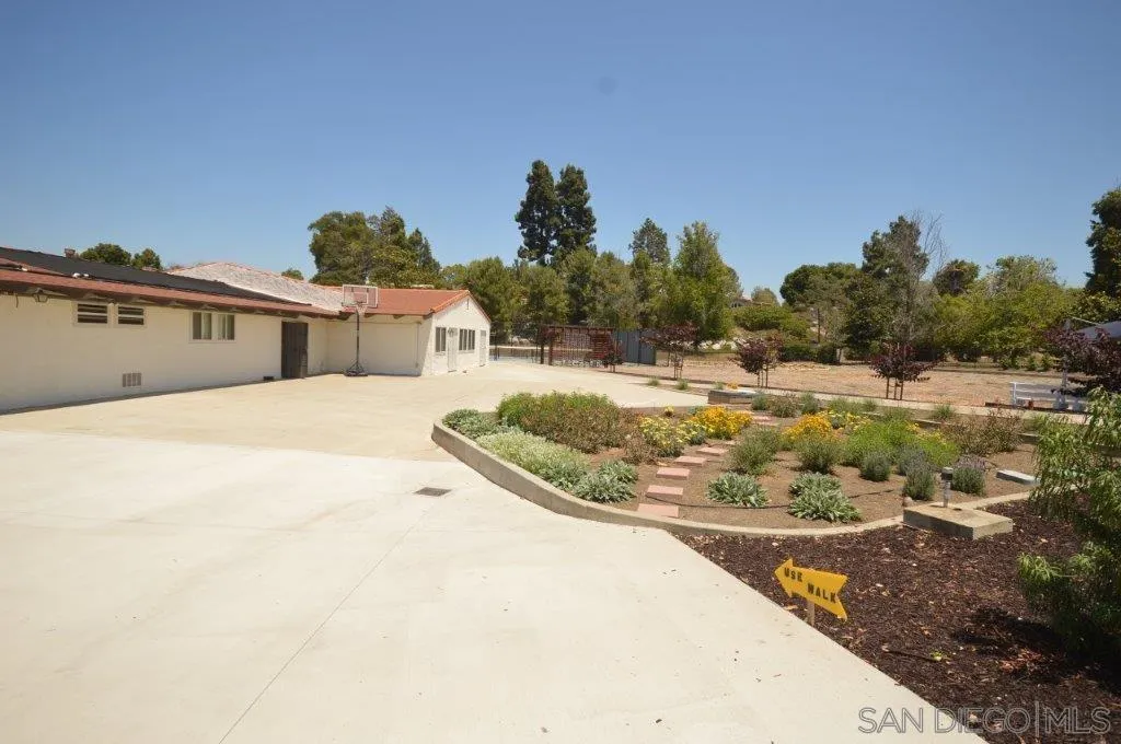 https://cdn.realtyfeed.com/cdn/127/260013669/4ae9c50924f7c01c013c5b65798811f3.webp
