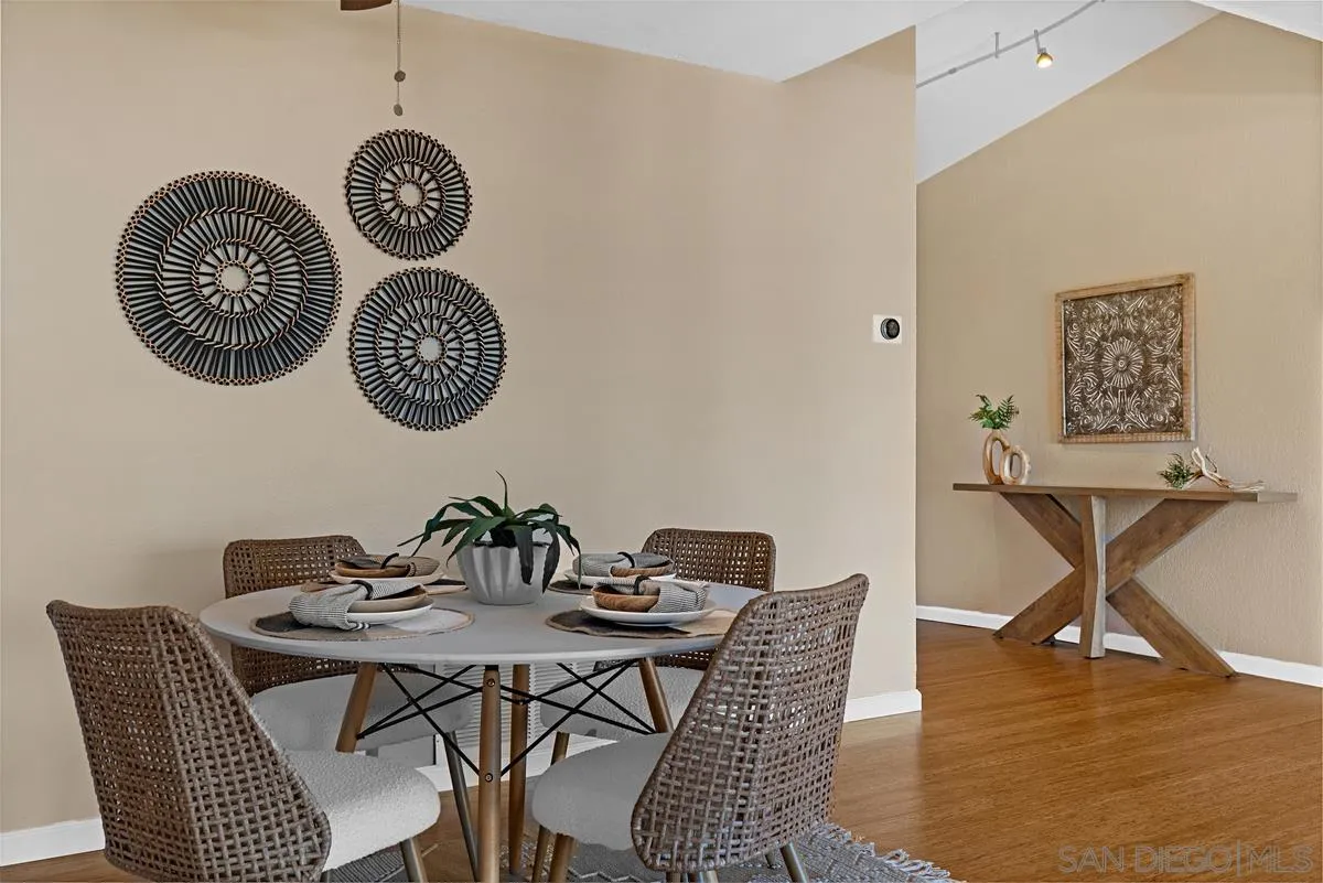 https://cdn.realtyfeed.com/cdn/127/260013671/3054a14ede2ea7c0e185f3377b13184f.webp