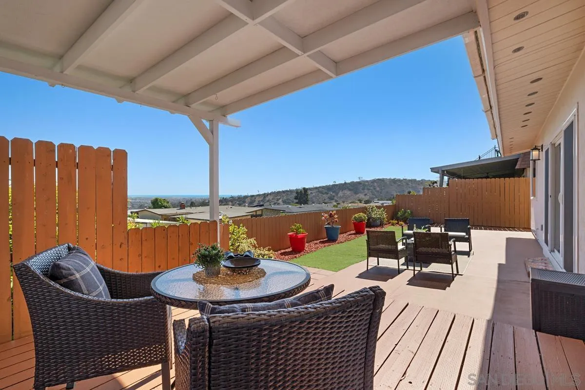 https://cdn.realtyfeed.com/cdn/127/260013671/b6acea1c726311b0e566357fbd37d3b5.webp