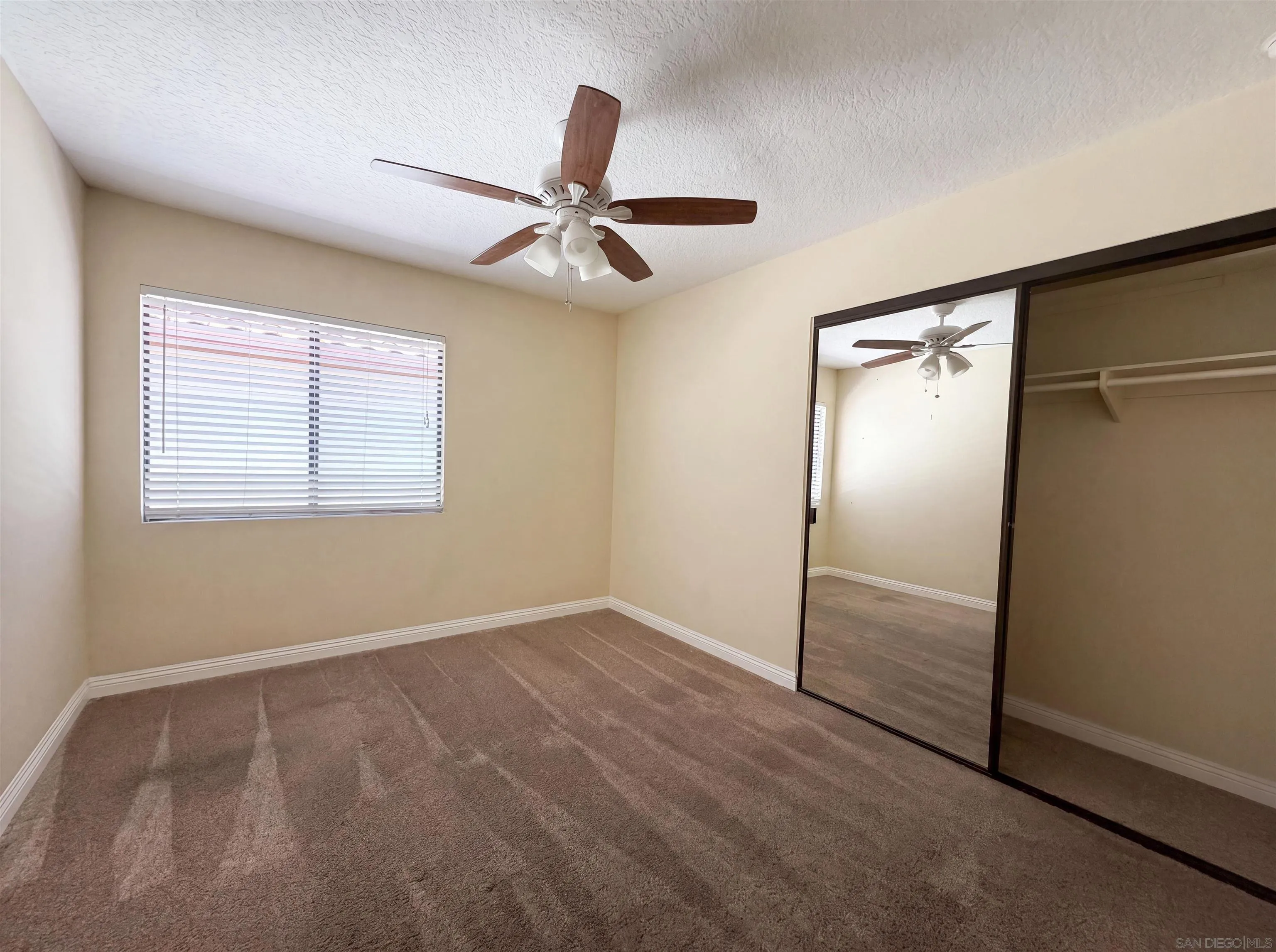 https://cdn.realtyfeed.com/cdn/127/260013672/24a78ccc912227d024f3121545f17136.webp