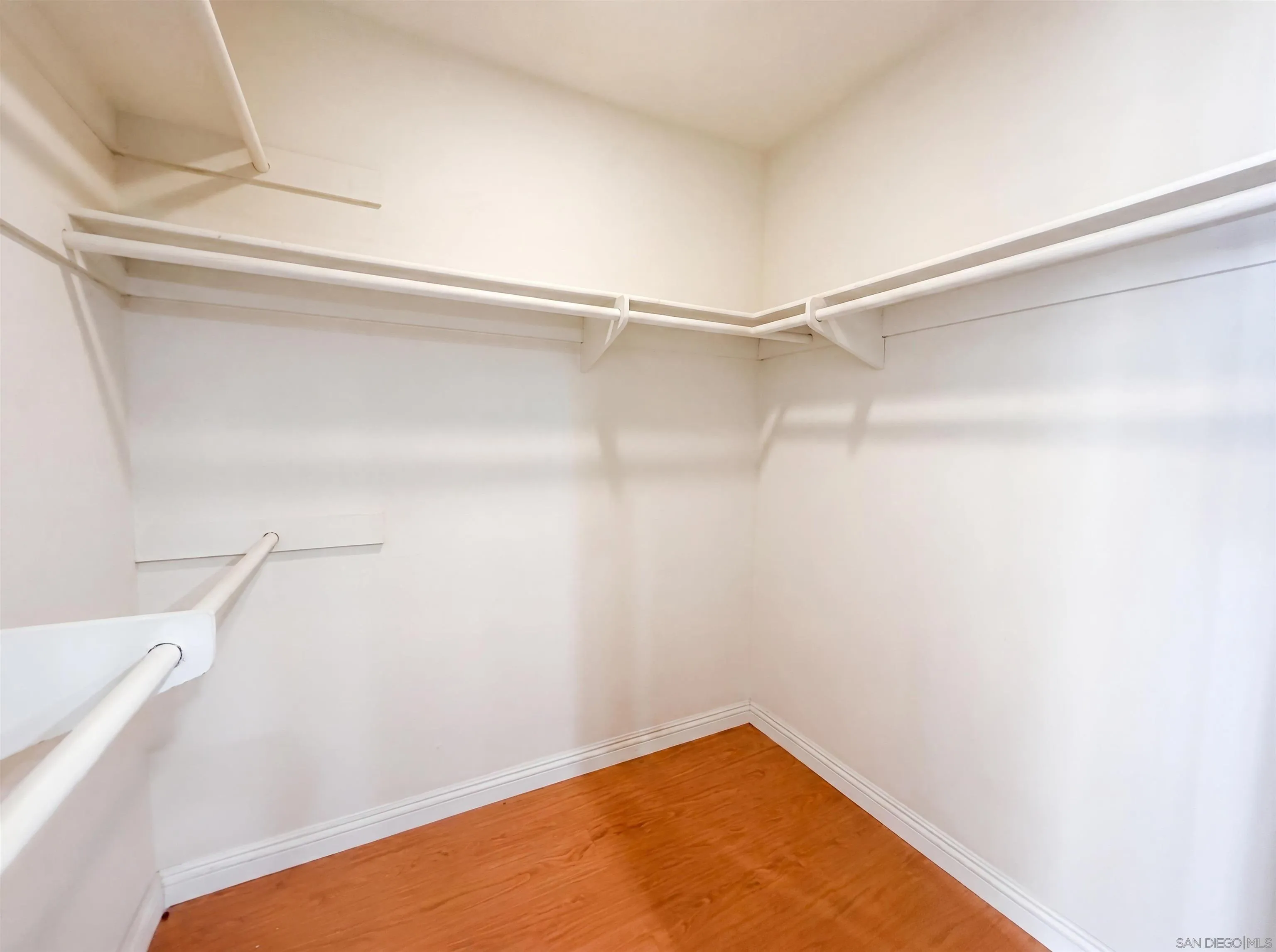 https://cdn.realtyfeed.com/cdn/127/260013672/3e312d5b9e2a45a5e5527078ac5cb287.webp