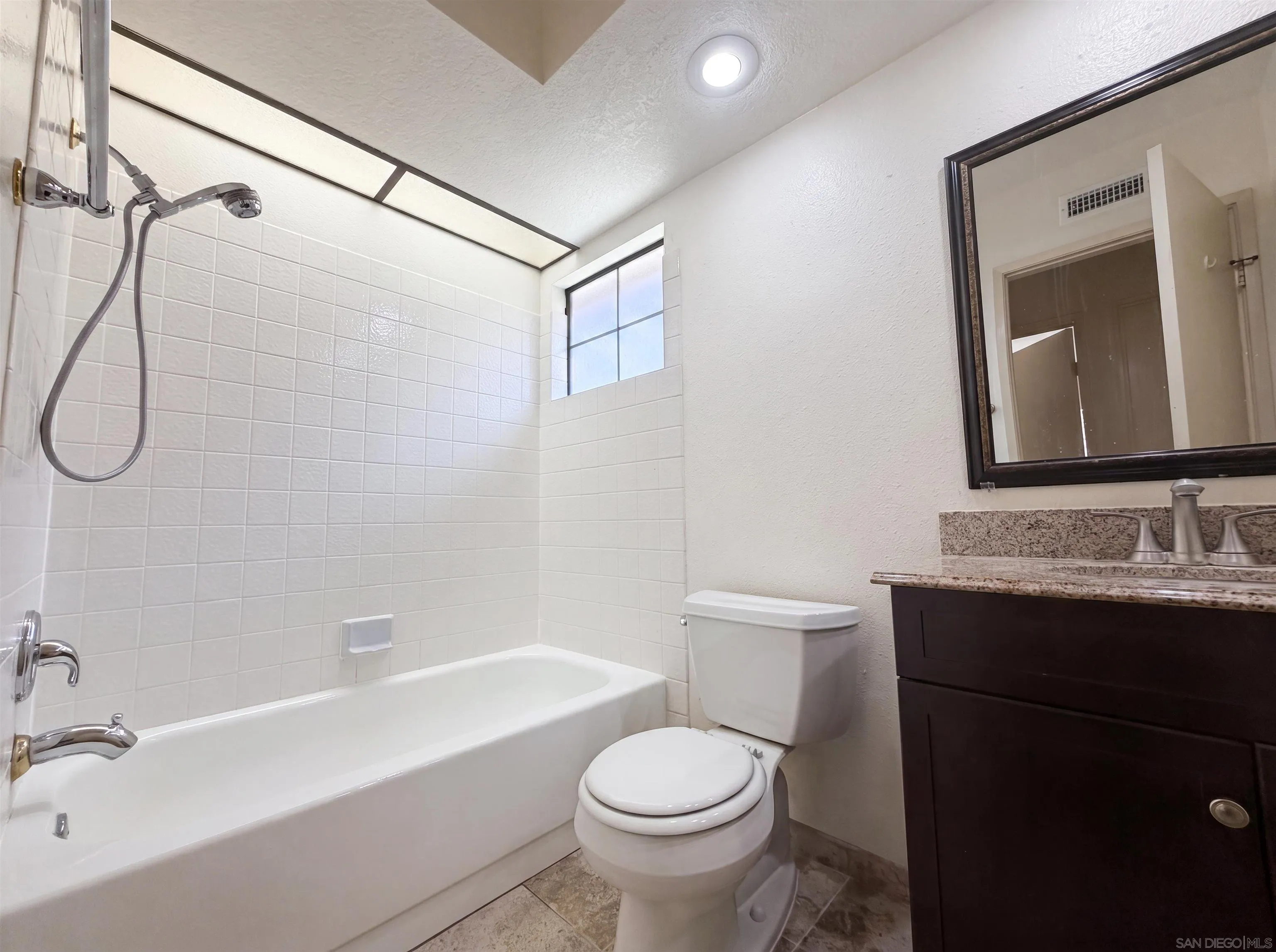 https://cdn.realtyfeed.com/cdn/127/260013672/db6b80c8c8fde3b709b6d9a4dae6a65e.webp