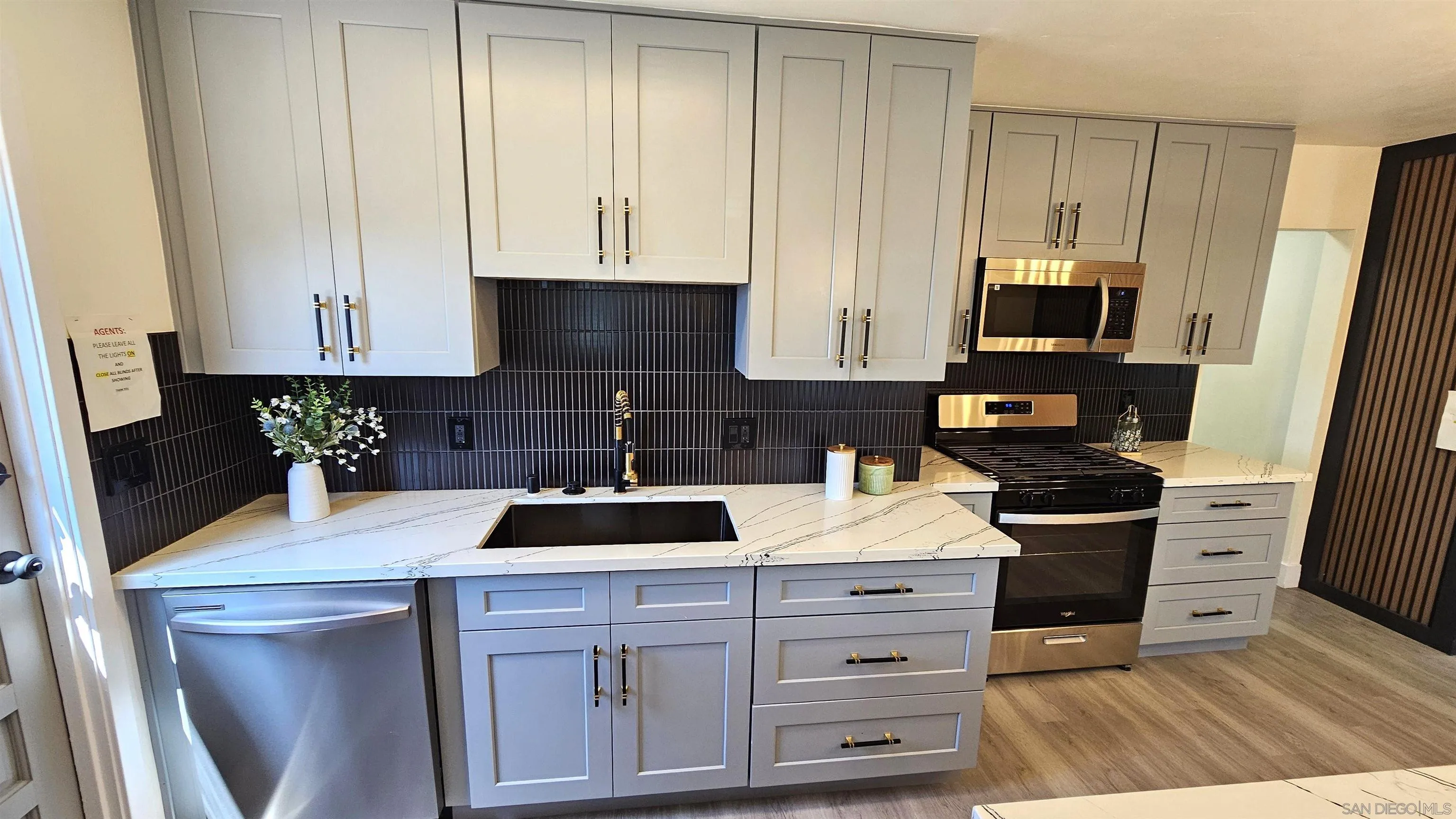 https://cdn.realtyfeed.com/cdn/127/260013673/2876f9e9db84b817fe89a48f081fc4fc.webp