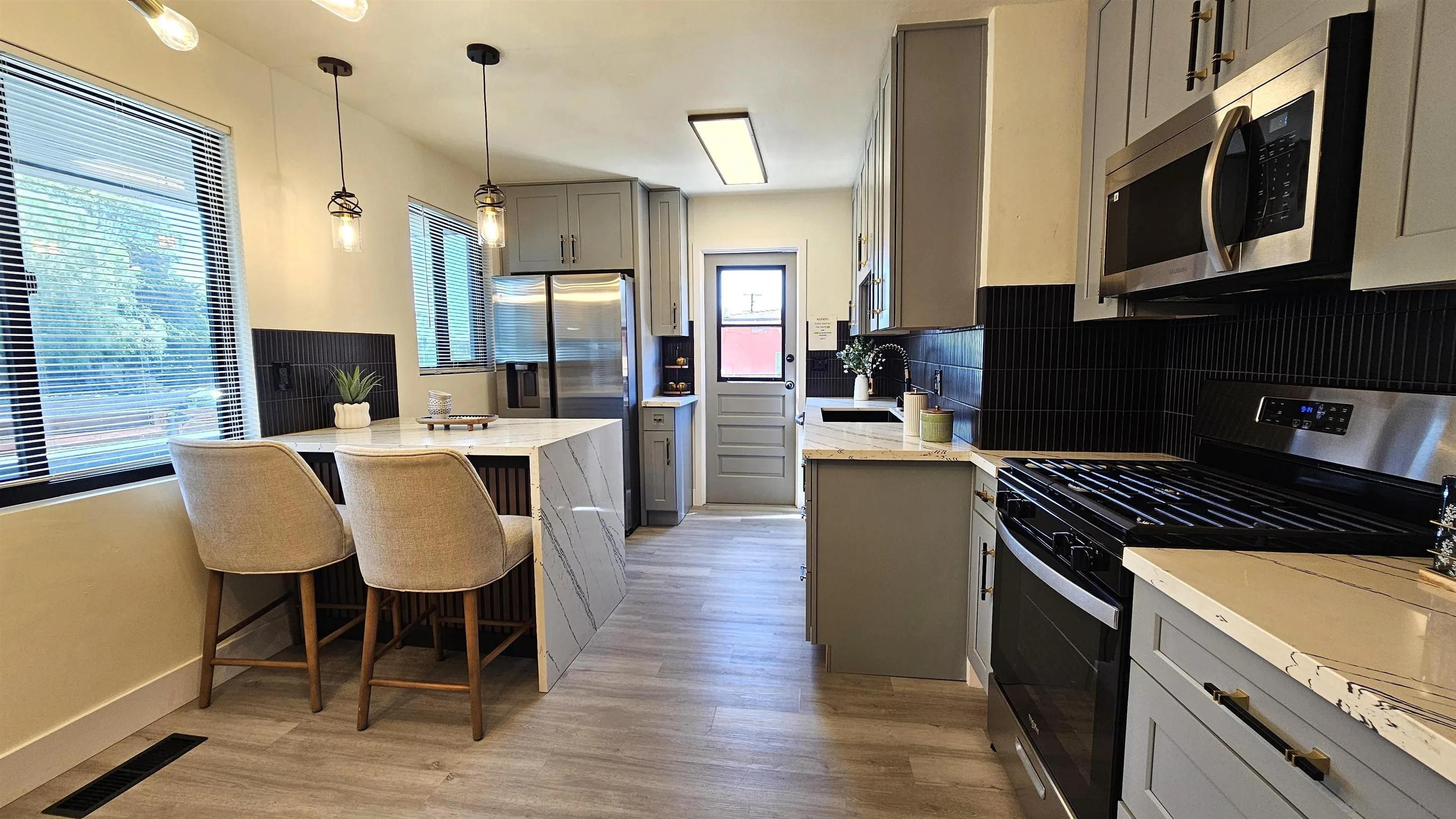 https://cdn.realtyfeed.com/cdn/127/260013673/7f9c8407688aa5686f678b93550dae67.webp