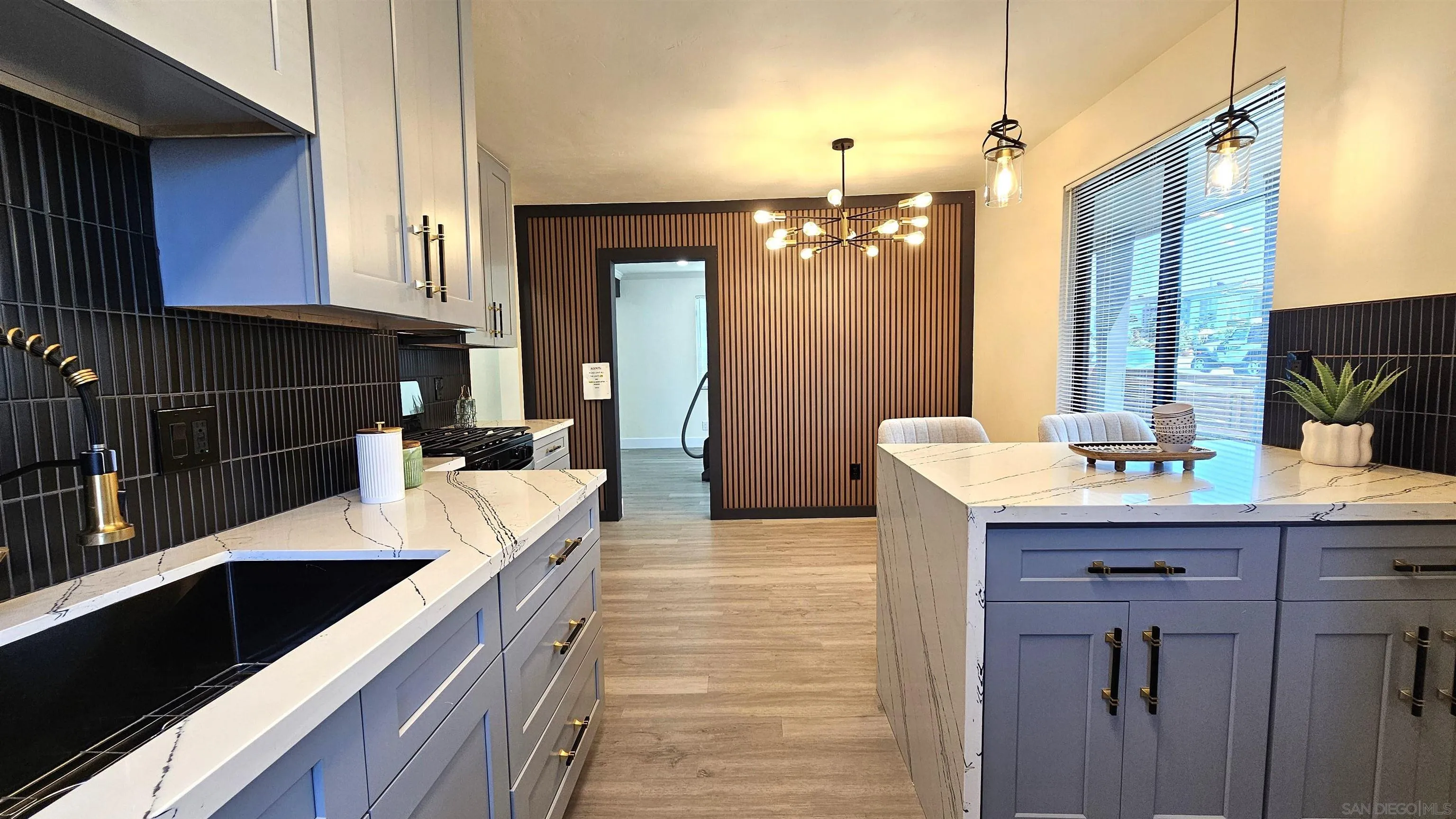 https://cdn.realtyfeed.com/cdn/127/260013673/d4bca2dee1ba7e97562643cd037a23e9.webp