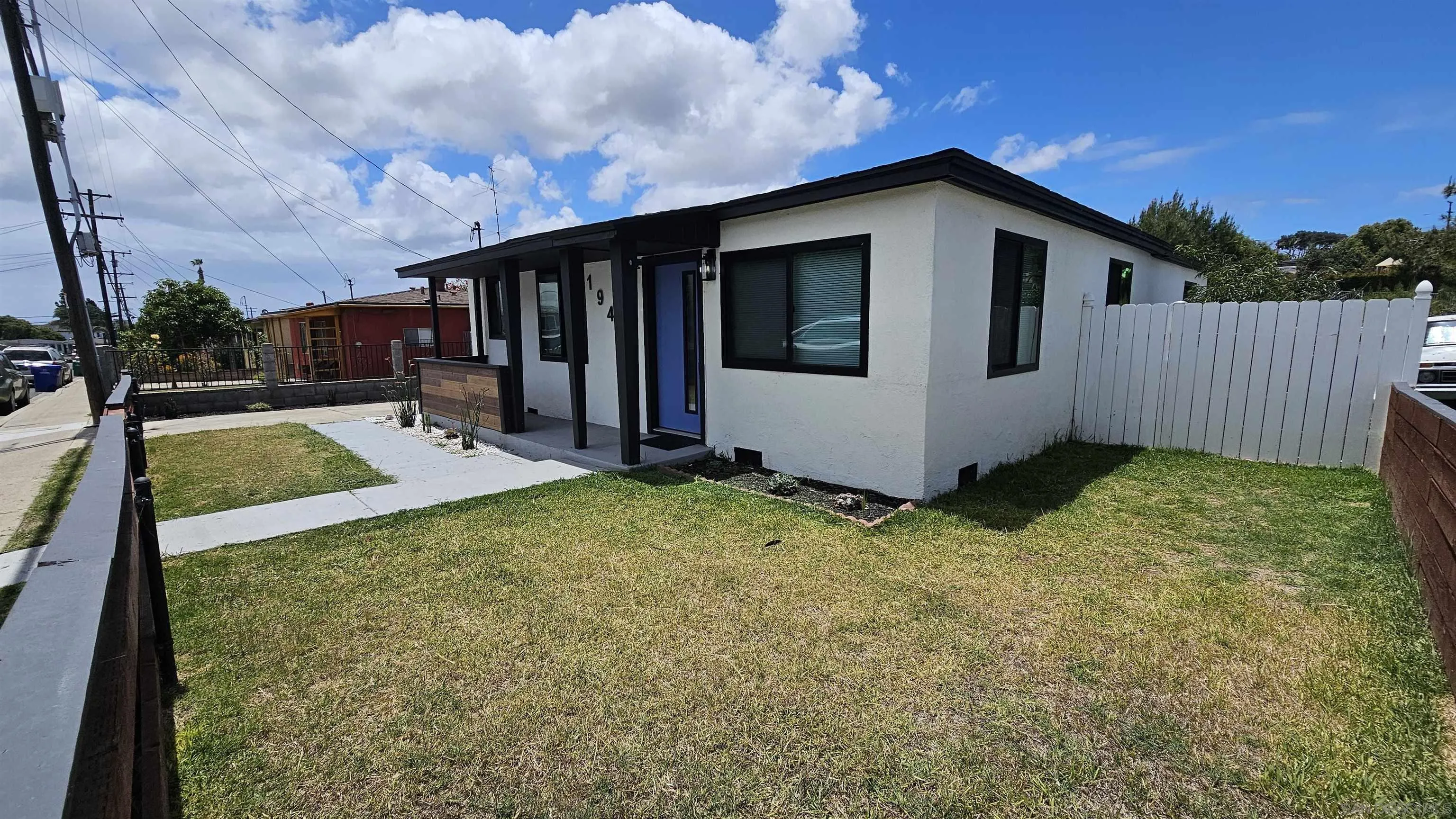 https://cdn.realtyfeed.com/cdn/127/260013673/df1db59ea1c9770179fdfe58be9d19fd.webp