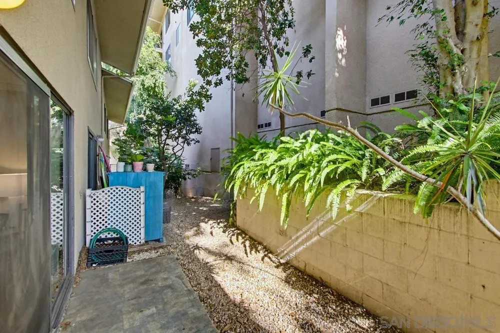 Photo #17: 260013674 Listing: Photo #17
