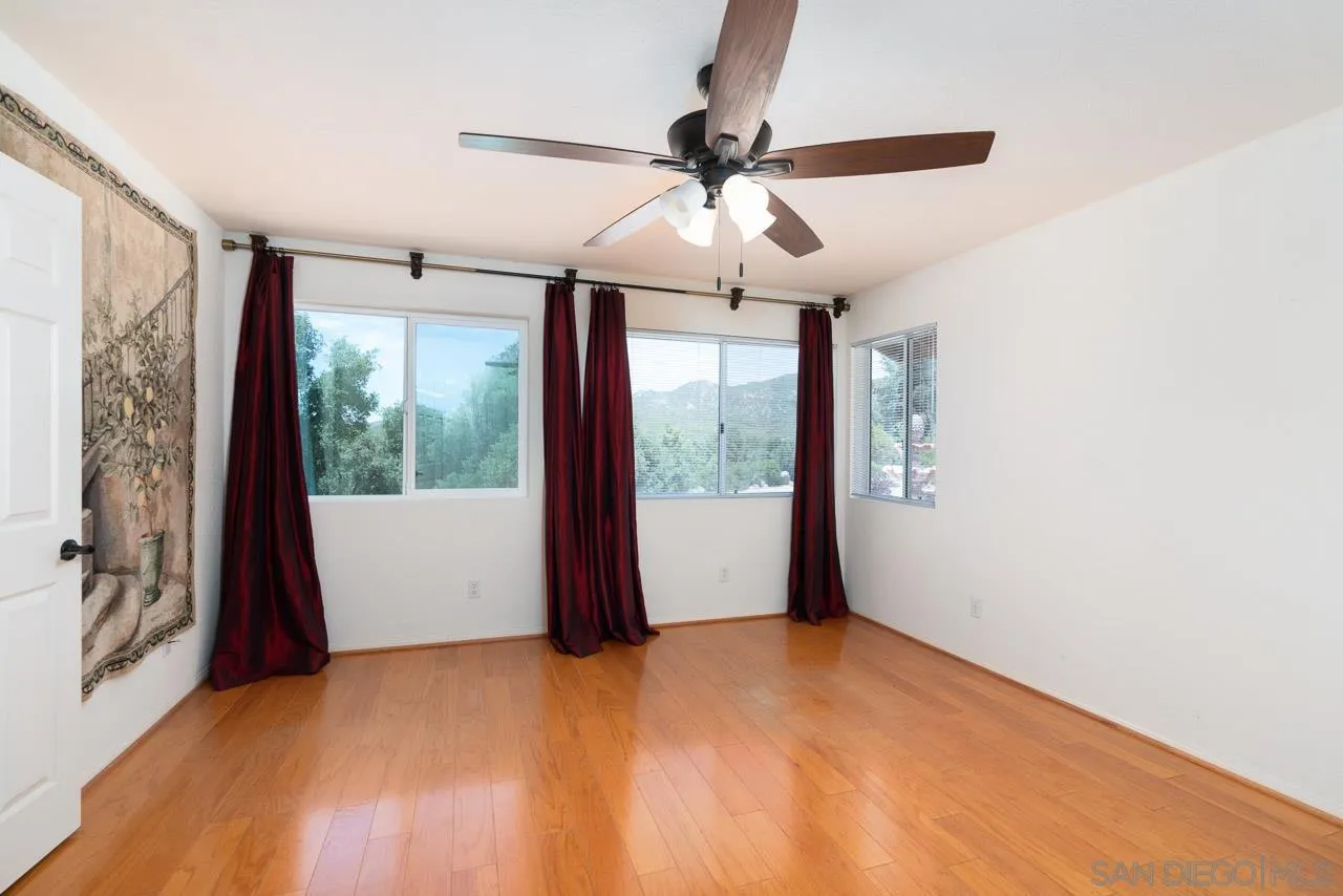https://cdn.realtyfeed.com/cdn/127/260013677/54342c28be309ab7cfbdf1fb238e45e7.webp