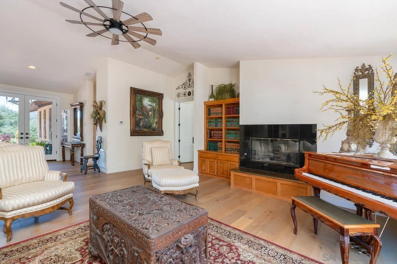 https://cdn.realtyfeed.com/cdn/127/260013677/88ed337ce378783e2968ee34b9032967.webp
