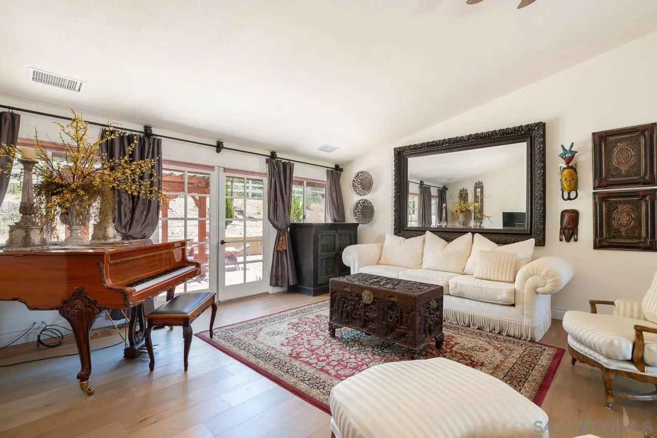 https://cdn.realtyfeed.com/cdn/127/260013677/ad798dc977fdbeb4c6d93a8ec7edecb3.webp