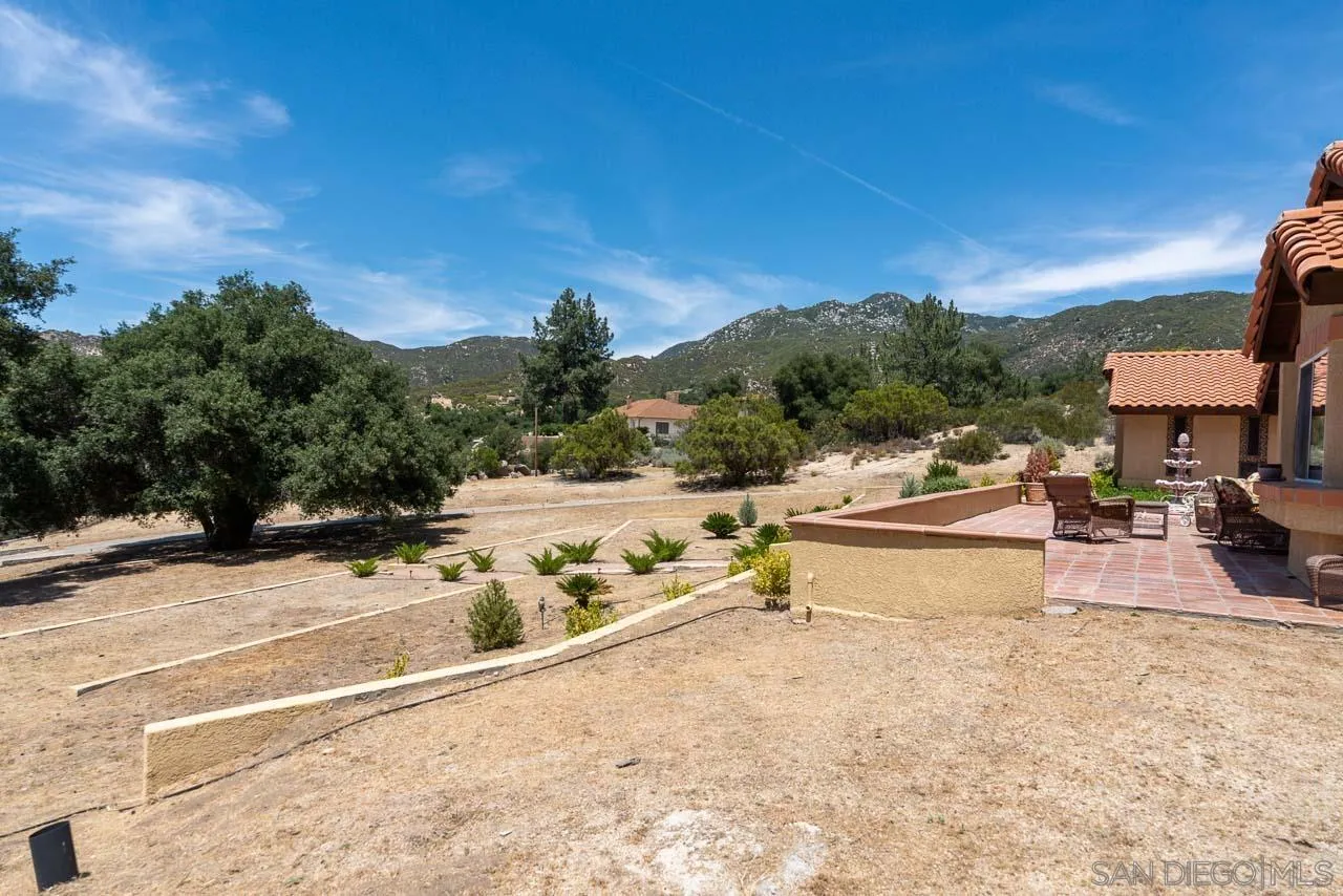 https://cdn.realtyfeed.com/cdn/127/260013677/ea0205b32d6e2727a95e709cf0868c19.webp