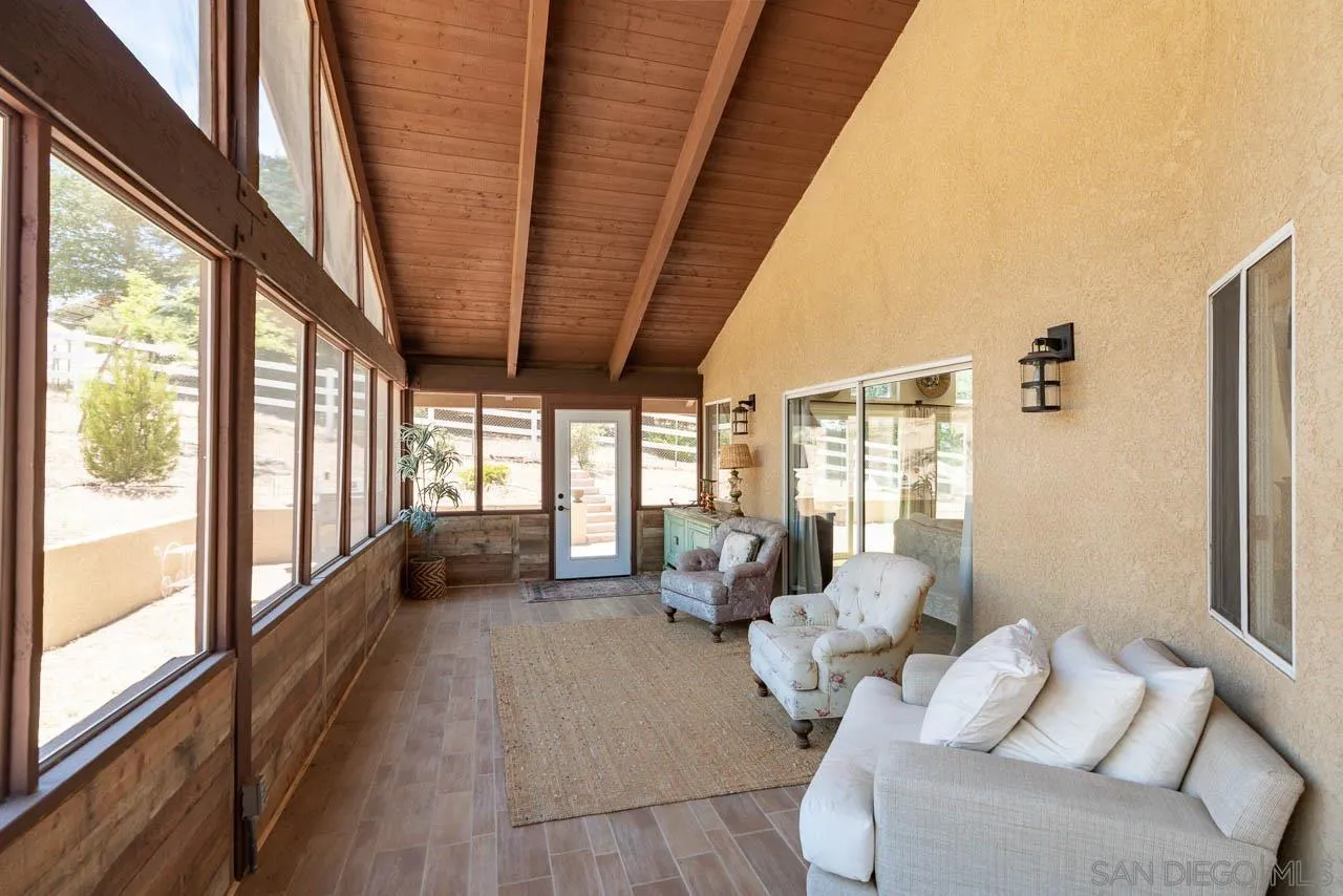 https://cdn.realtyfeed.com/cdn/127/260013677/ff9bc9cdd20b8ef1ed2a5b35258e8c84.webp
