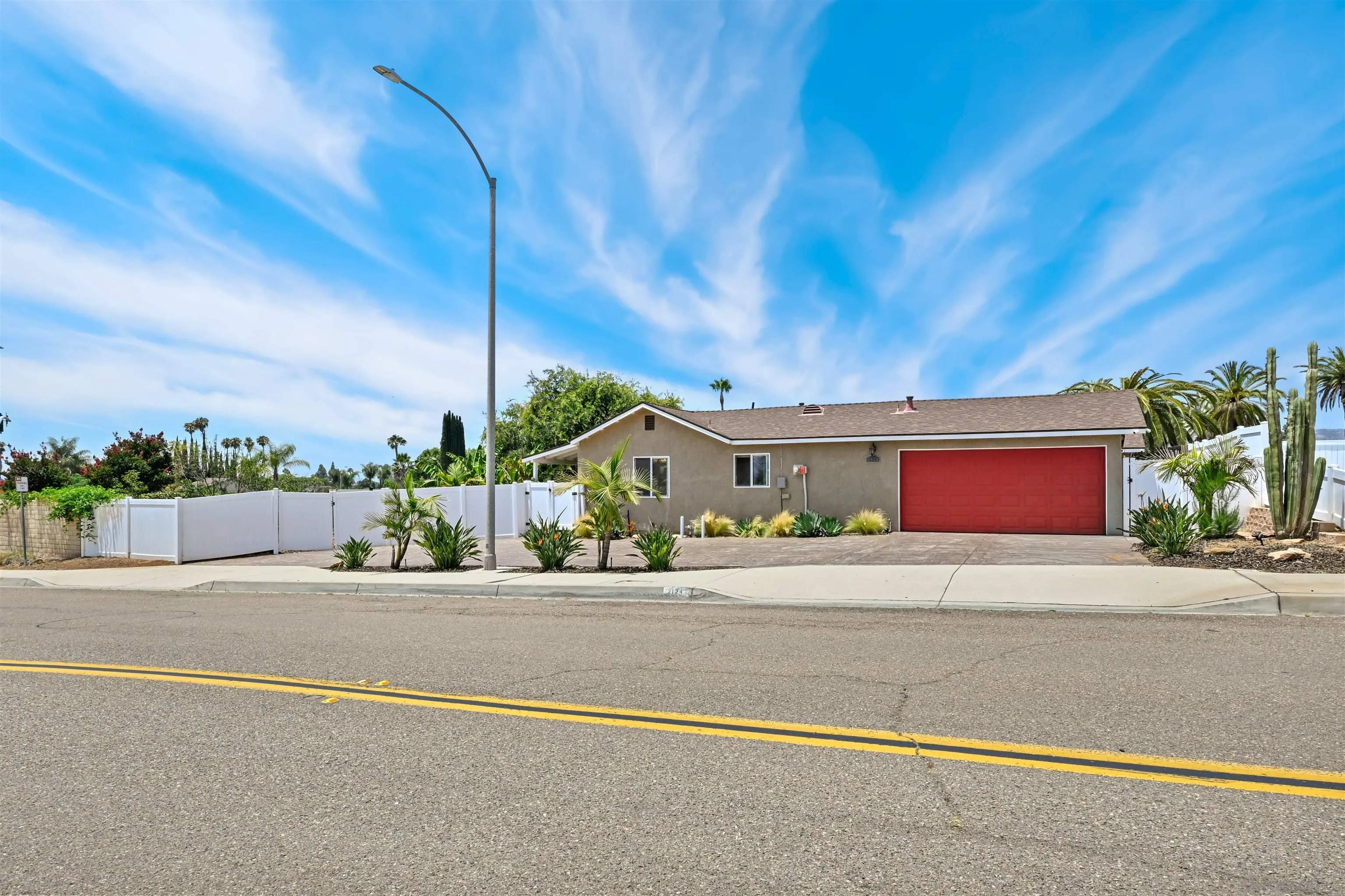 https://cdn.realtyfeed.com/cdn/127/260013679/34a05d8428d6076b4b24530d3ca6d87e.webp