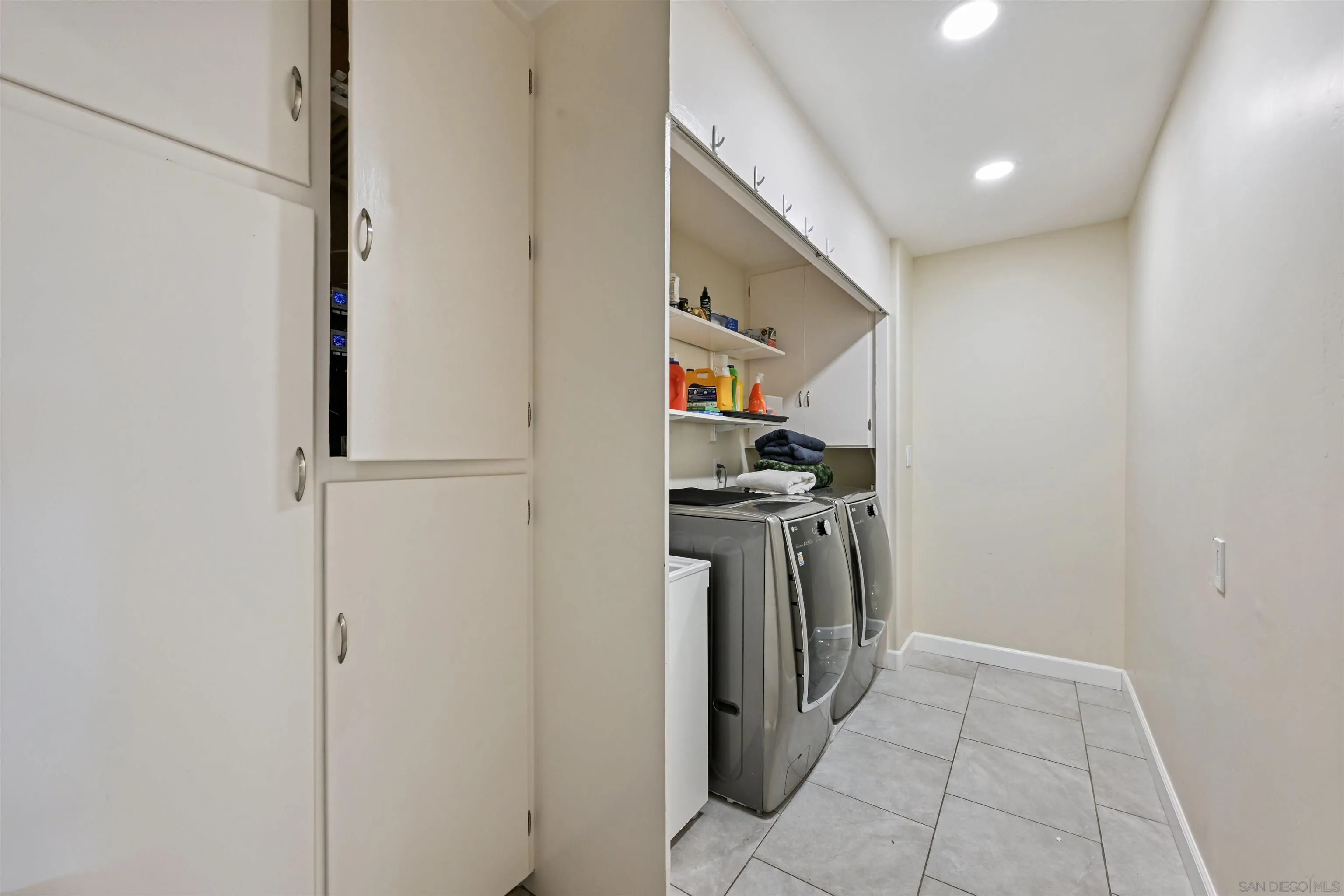 https://cdn.realtyfeed.com/cdn/127/260013679/4e1414081a5d28a56e7c8f03f42c92d1.webp