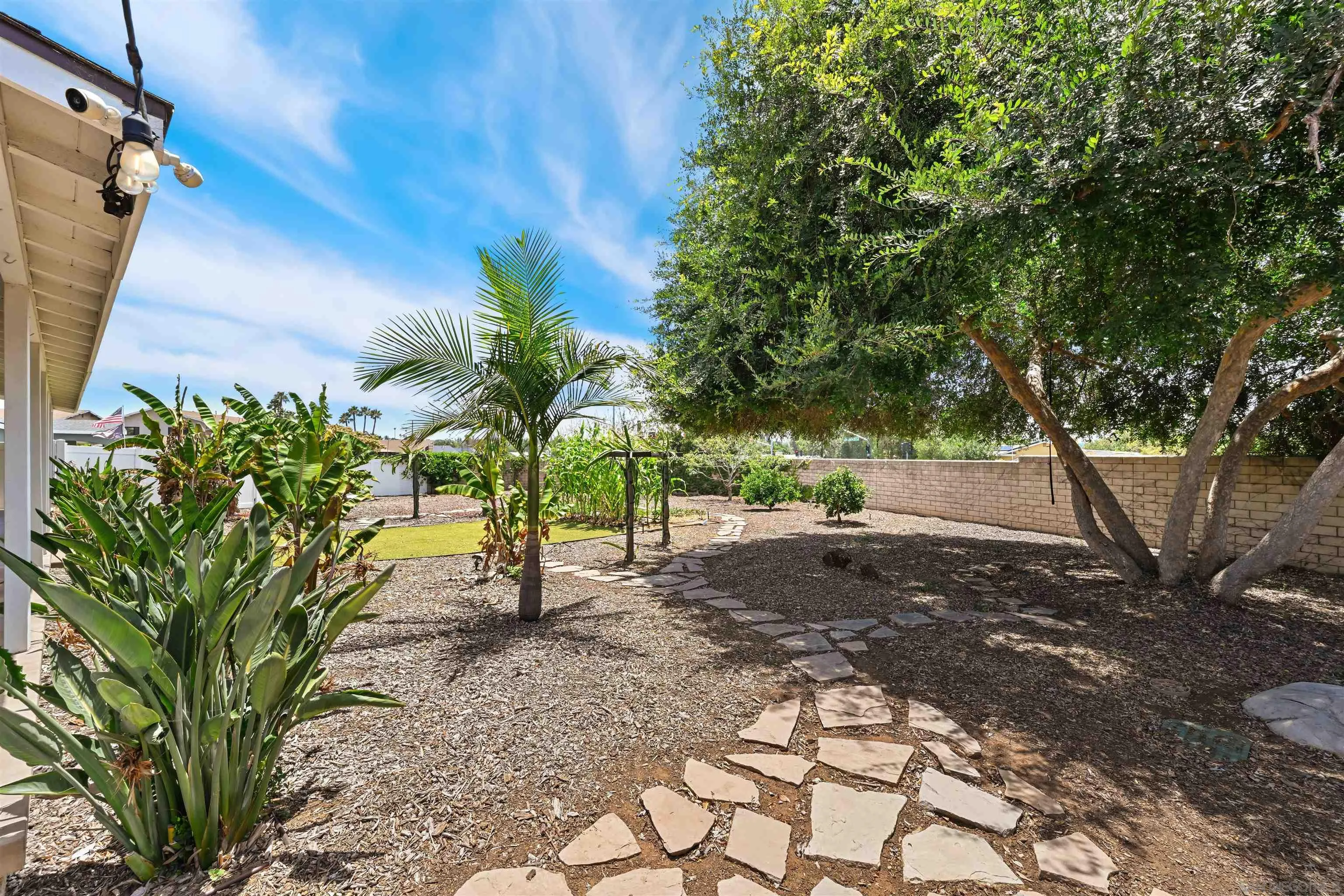 https://cdn.realtyfeed.com/cdn/127/260013679/520c659103c039a1d83c9af1cfb7ed78.webp