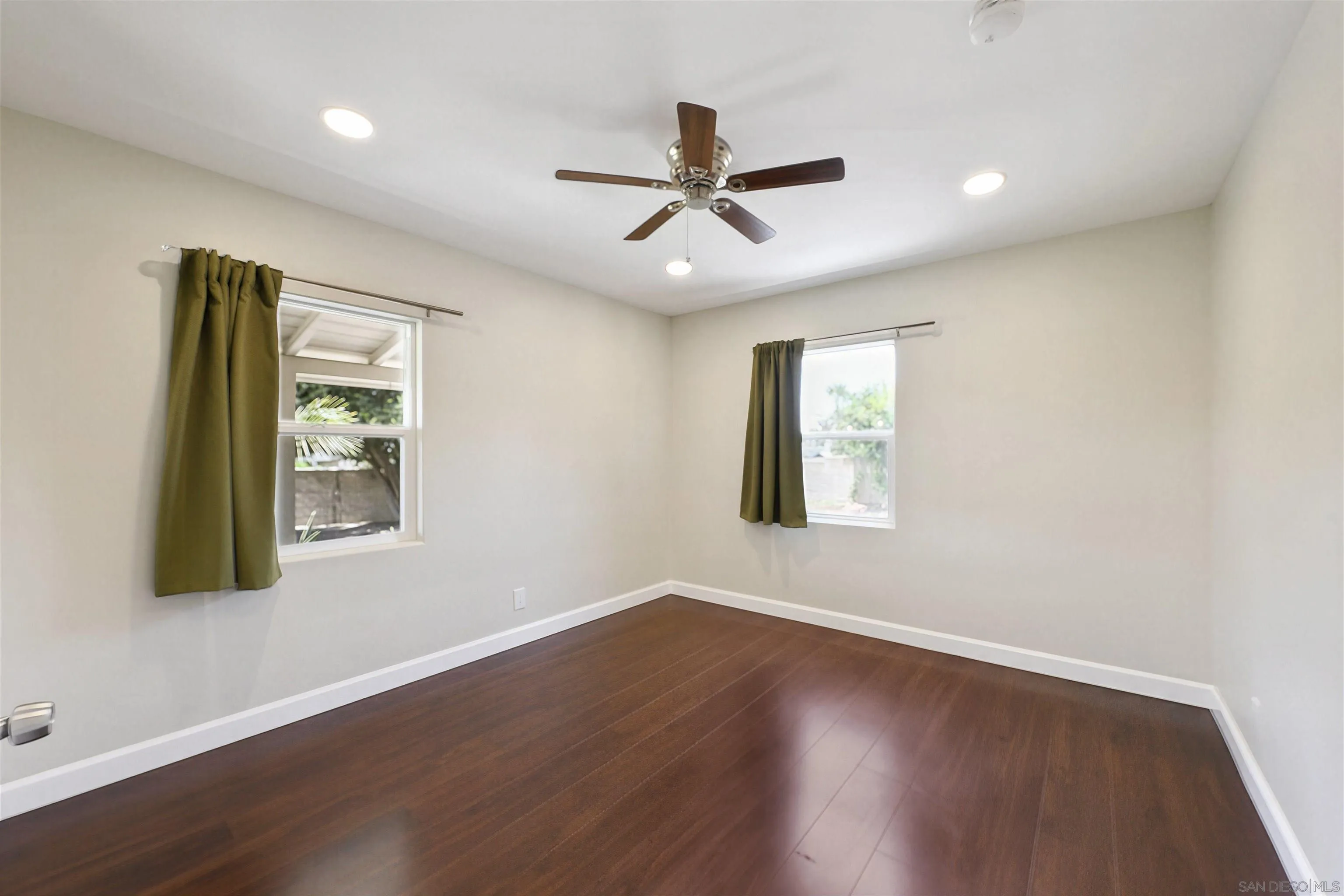 https://cdn.realtyfeed.com/cdn/127/260013679/701127de609200ab15f131db588e8be6.webp