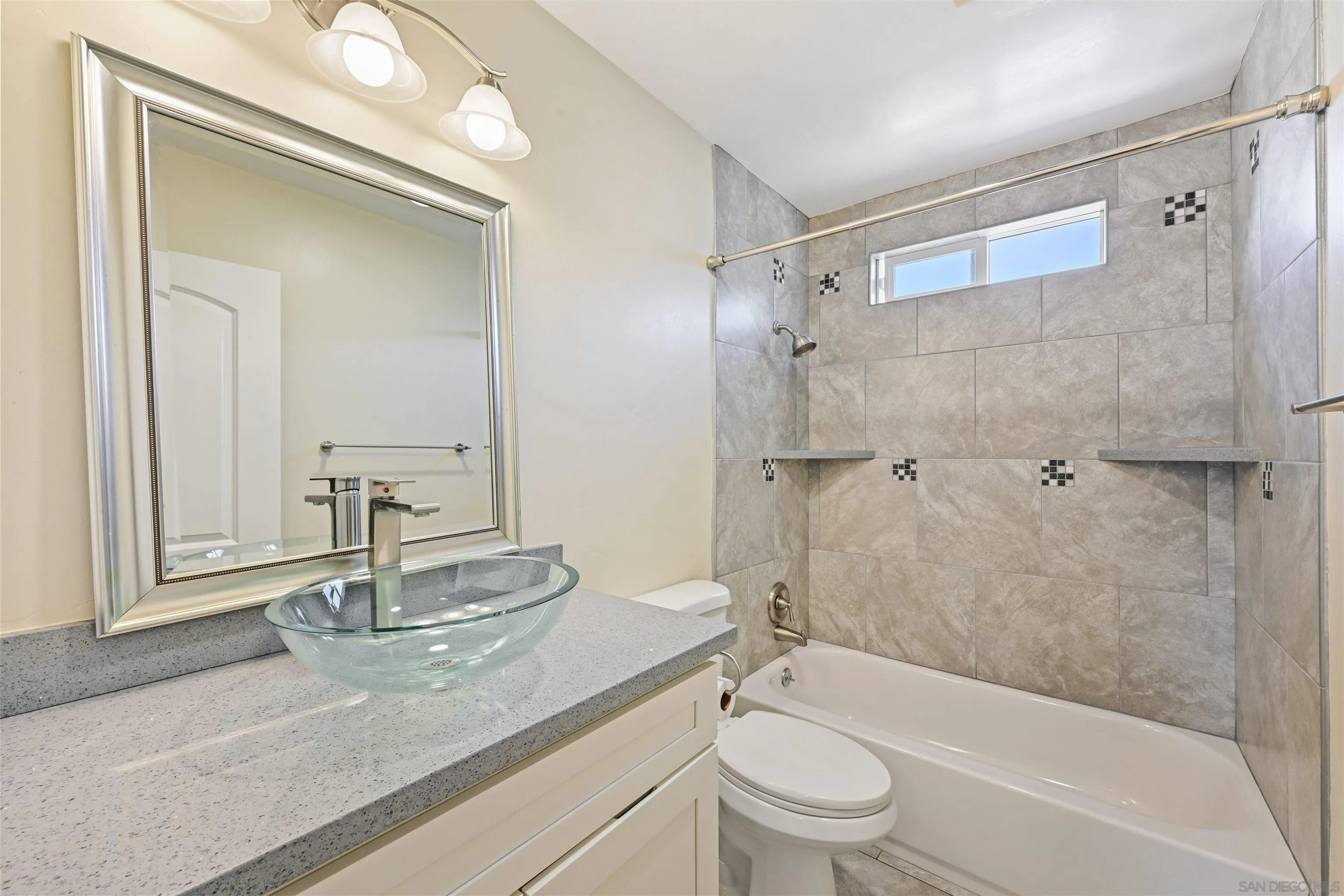 https://cdn.realtyfeed.com/cdn/127/260013679/b50738aa026abe93726866154c5d5ed5.webp