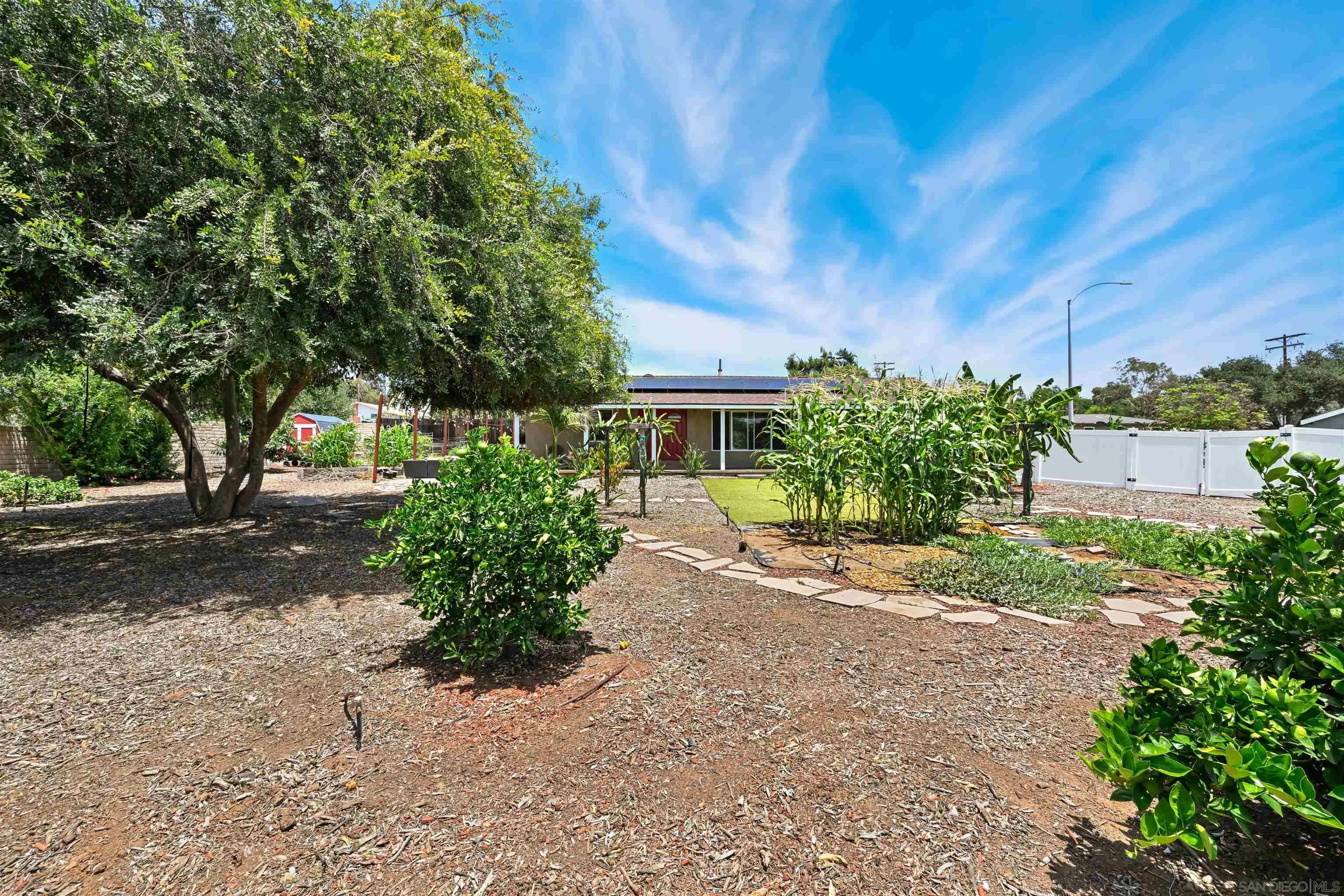https://cdn.realtyfeed.com/cdn/127/260013679/dba45d49e73dc9bc5d2ca13f4e0b9f31.webp