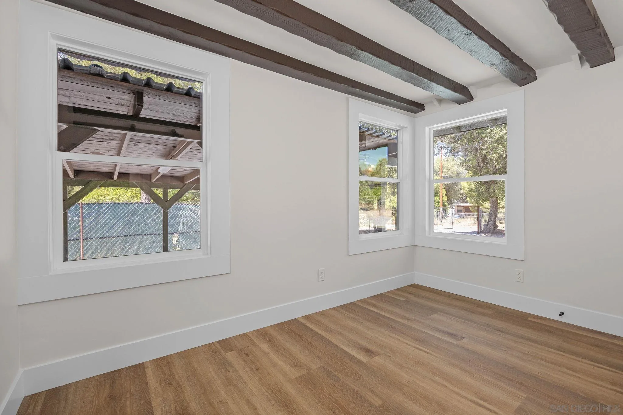 https://cdn.realtyfeed.com/cdn/127/260013680/1029265bd20f77884c239abde37e0488.webp