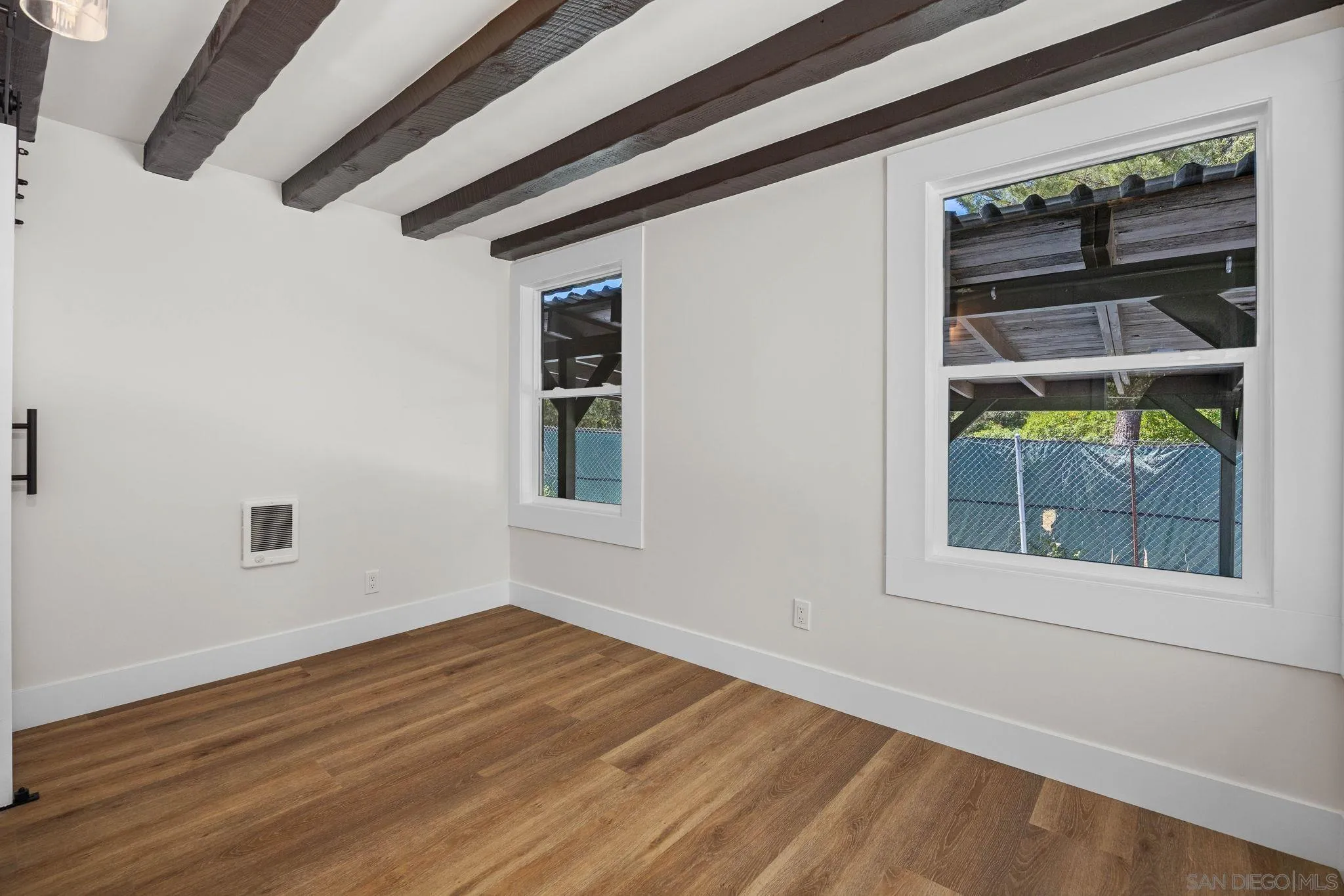 https://cdn.realtyfeed.com/cdn/127/260013680/6cf8f7bdbcb0134fc46e8fe896aab534.webp