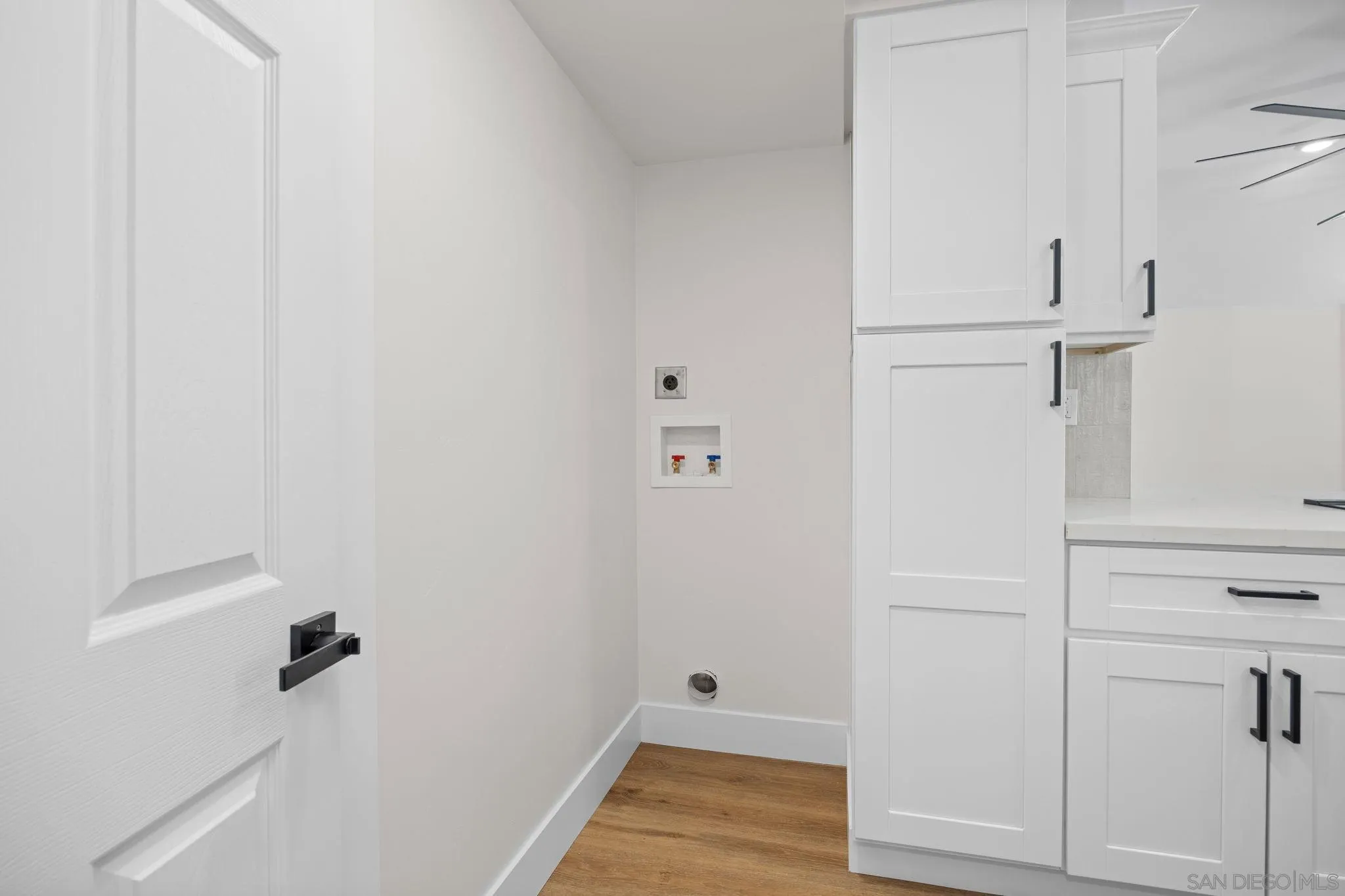 https://cdn.realtyfeed.com/cdn/127/260013680/aa60bddb25c22477feabb139dfee486d.webp