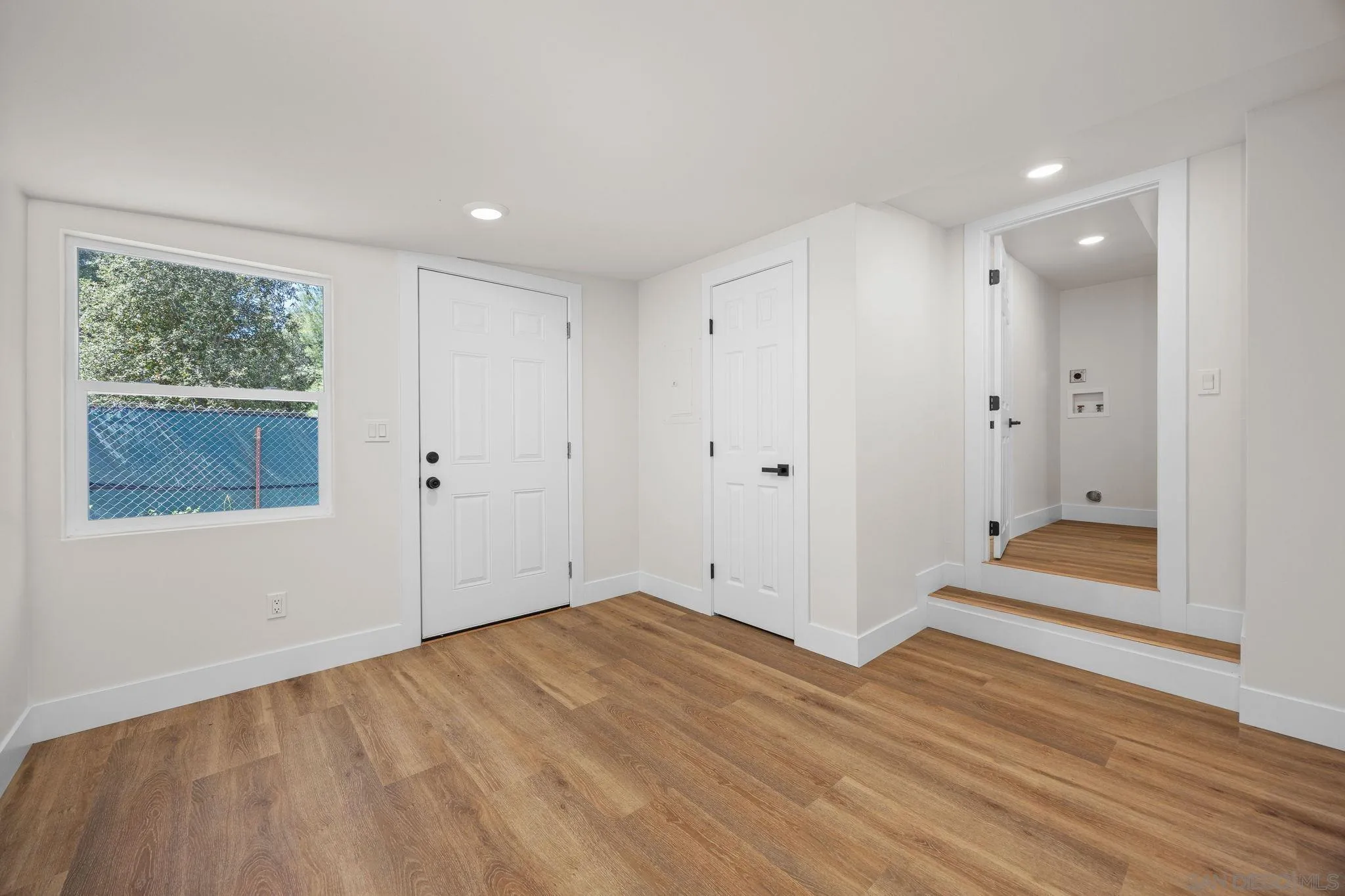 https://cdn.realtyfeed.com/cdn/127/260013680/d2bec0c664e41f9e87a496ecfb9a0de9.webp