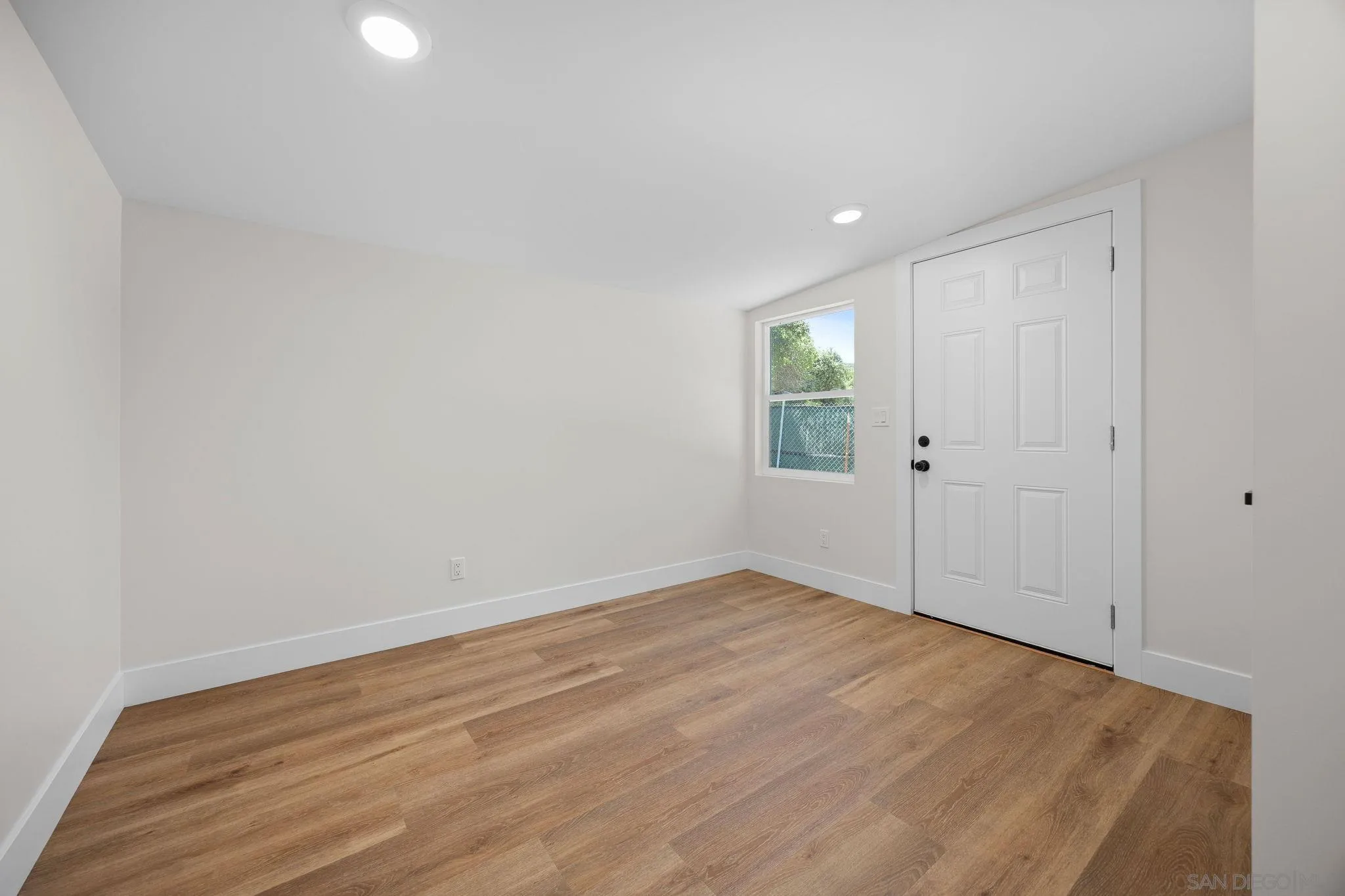 https://cdn.realtyfeed.com/cdn/127/260013680/e3716b2e29cbb13b582d15f20de9f433.webp