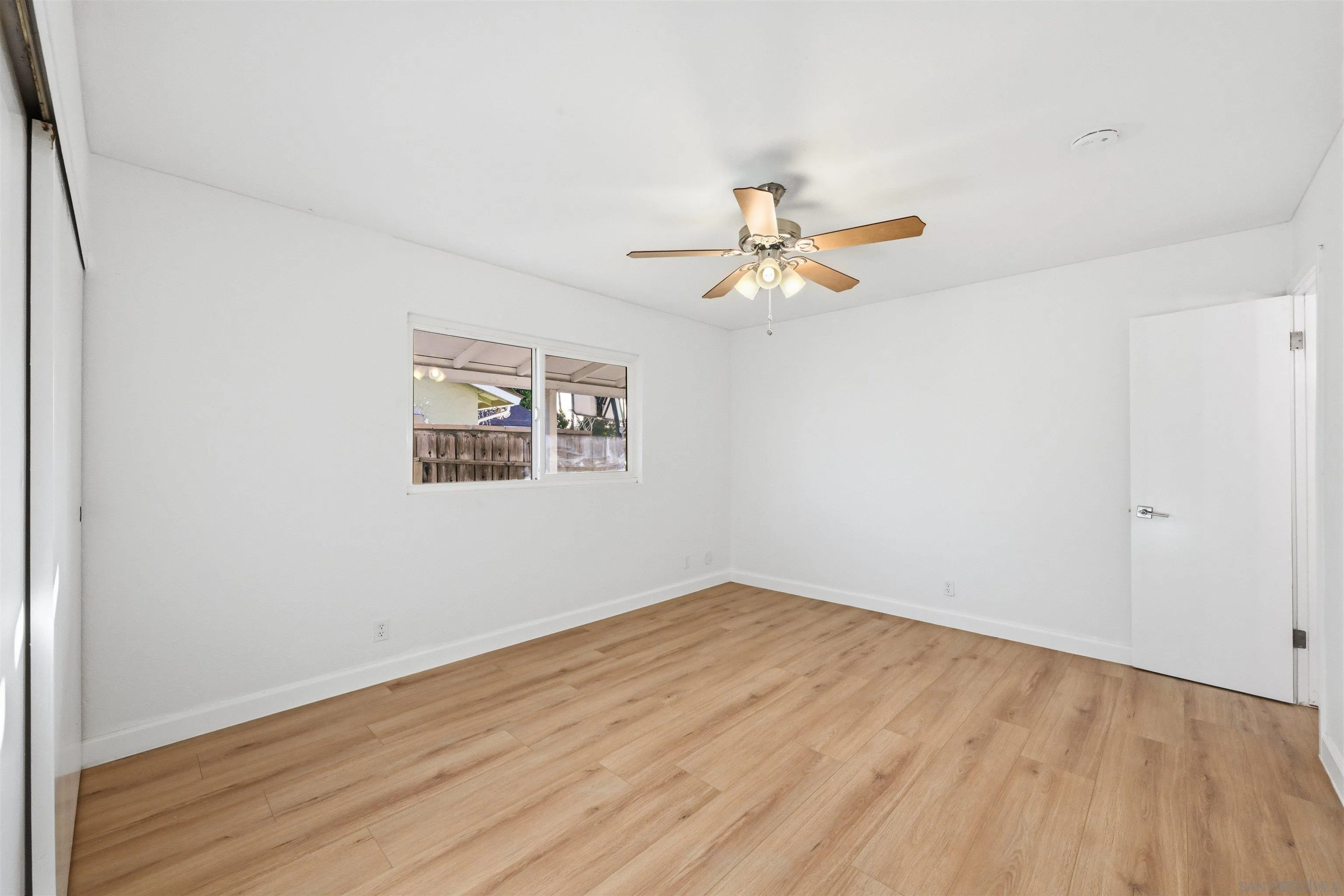 https://cdn.realtyfeed.com/cdn/127/260013681/92ae6880d94b98fb6c914a218eca5f1d.webp