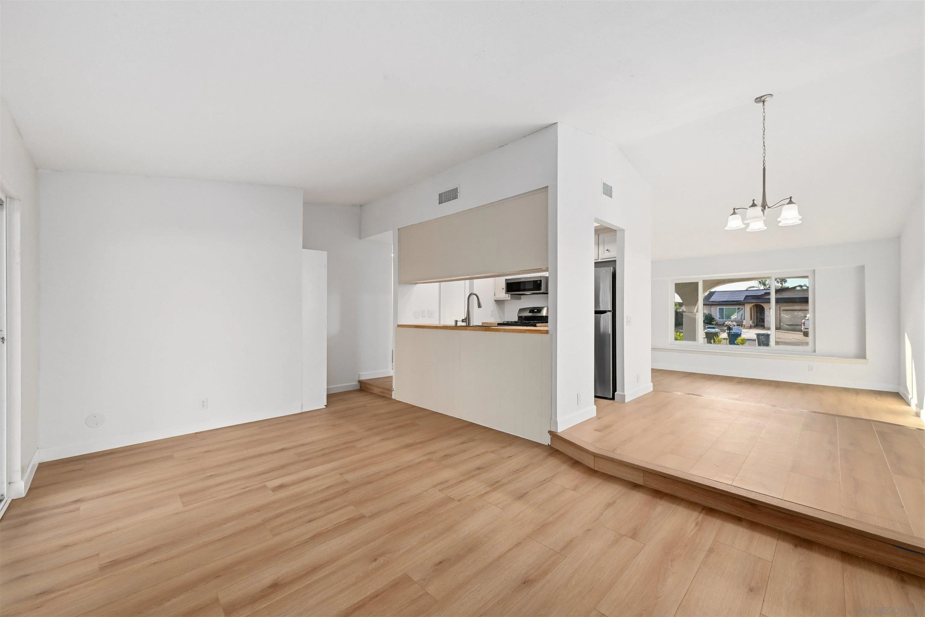 https://cdn.realtyfeed.com/cdn/127/260013681/a120ab8a2b6d8d8c2b171de94471d9fa.webp