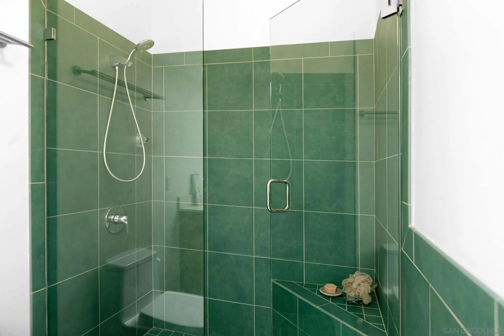 https://cdn.realtyfeed.com/cdn/127/260013683/fe1618025a679ea7b9cc6e2acbf25d3a.webp