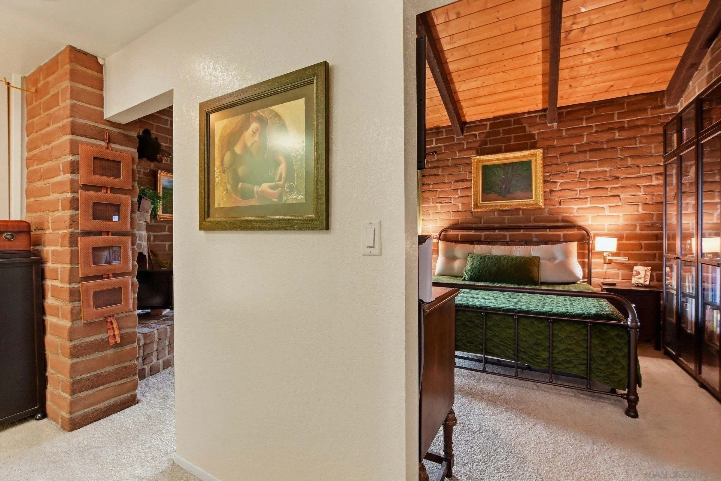 https://cdn.realtyfeed.com/cdn/127/260013687/180b842d8037d08c68b8bc4b847f9b59.webp