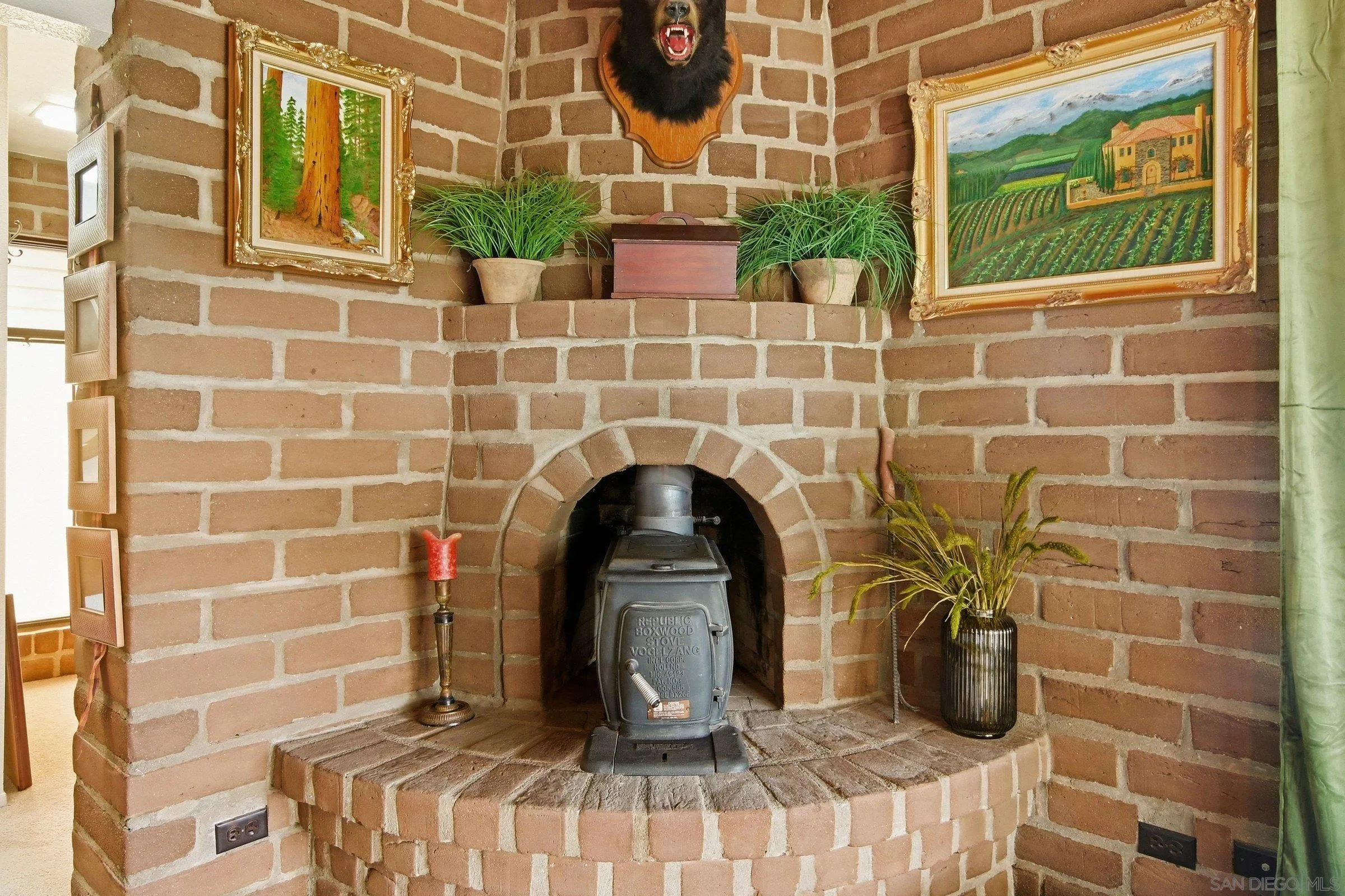 https://cdn.realtyfeed.com/cdn/127/260013687/50ce6682993a6ea121a932a2b2ac2890.webp