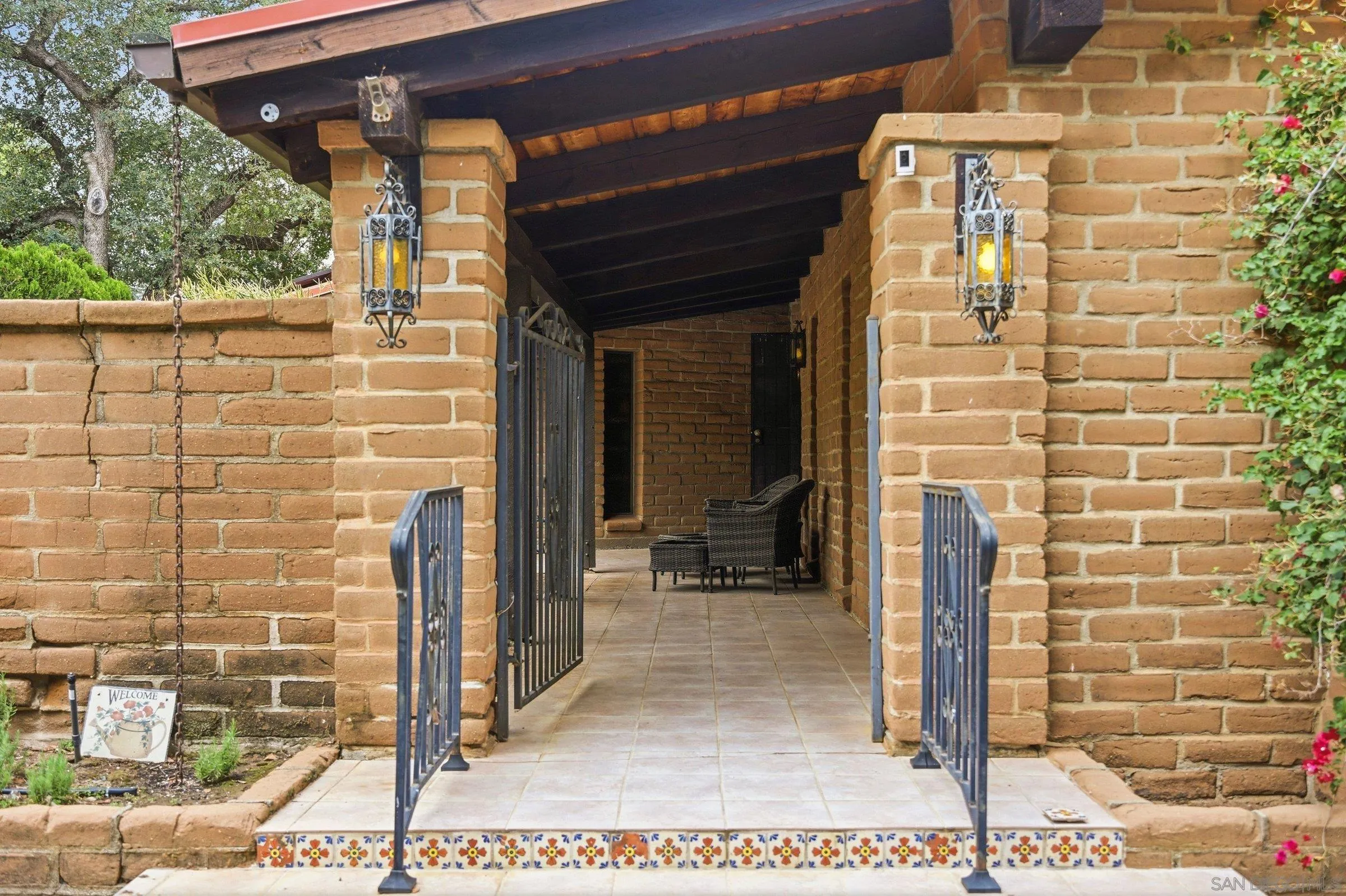 https://cdn.realtyfeed.com/cdn/127/260013687/6f0f1dd04cc20ca3343bbdae228d547f.webp
