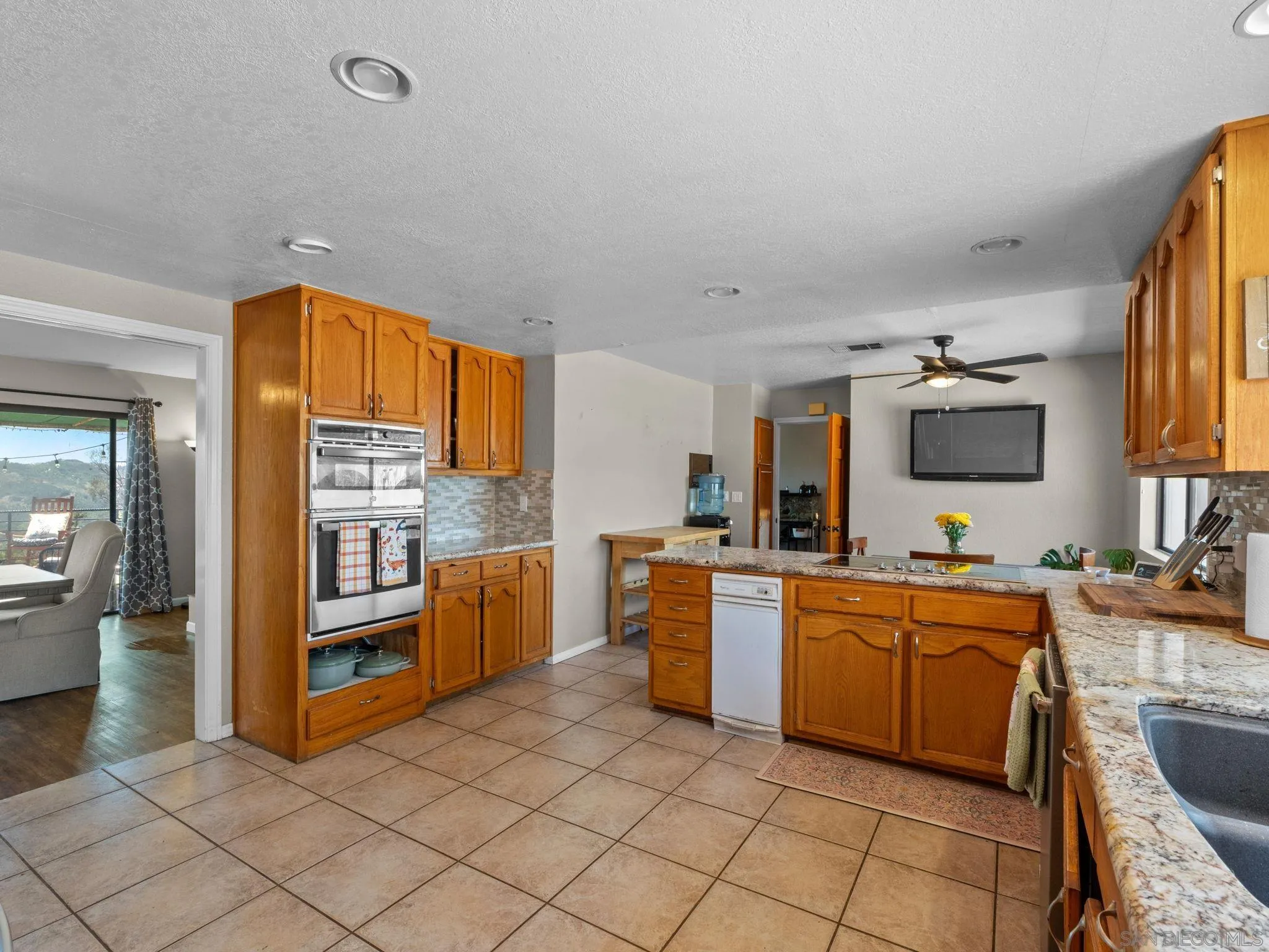 https://cdn.realtyfeed.com/cdn/127/260013688/1cb445080c48dad77ad9faa2a346d98a.webp
