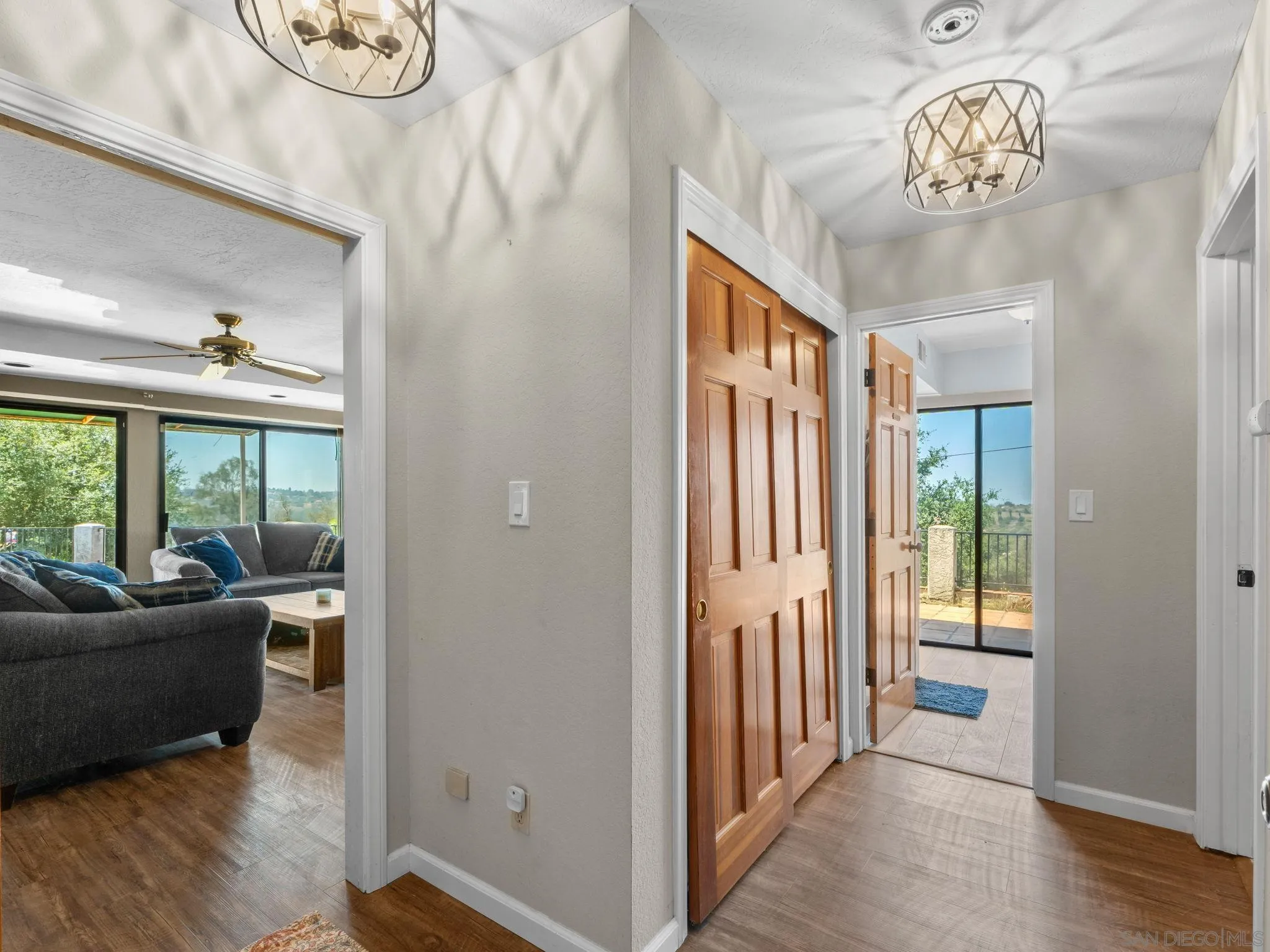 https://cdn.realtyfeed.com/cdn/127/260013688/40240c57d9ac0cf1f9a6a191212387a3.webp