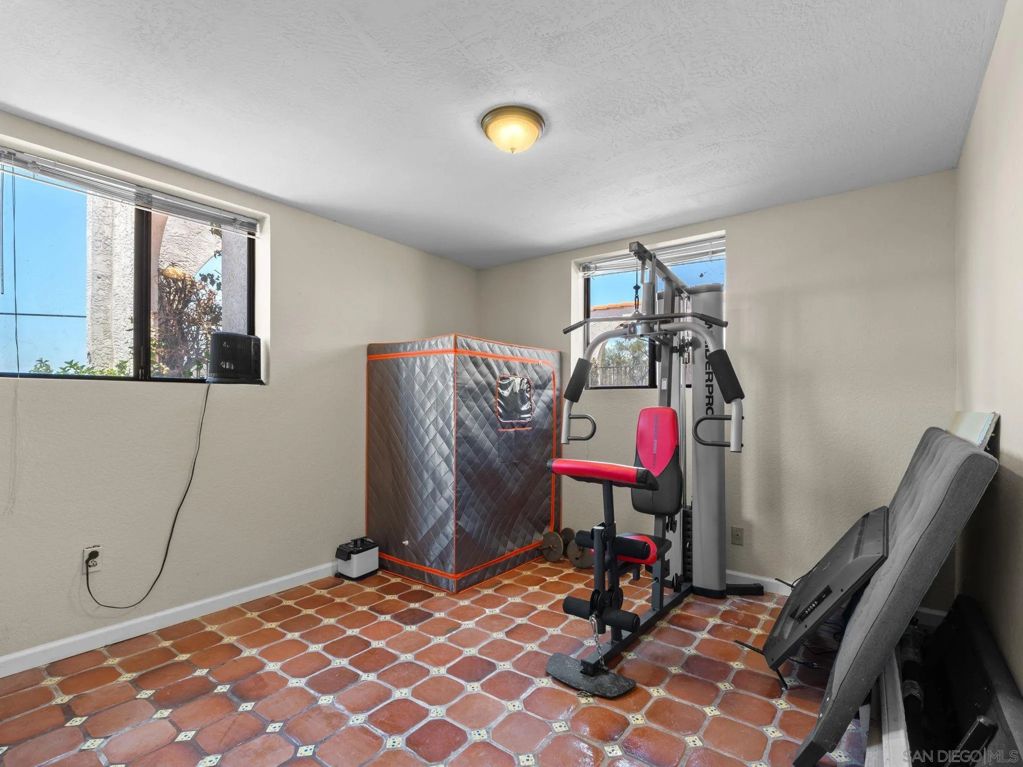 https://cdn.realtyfeed.com/cdn/127/260013688/9f2264fffe1f729af5ccc95868d09552.webp