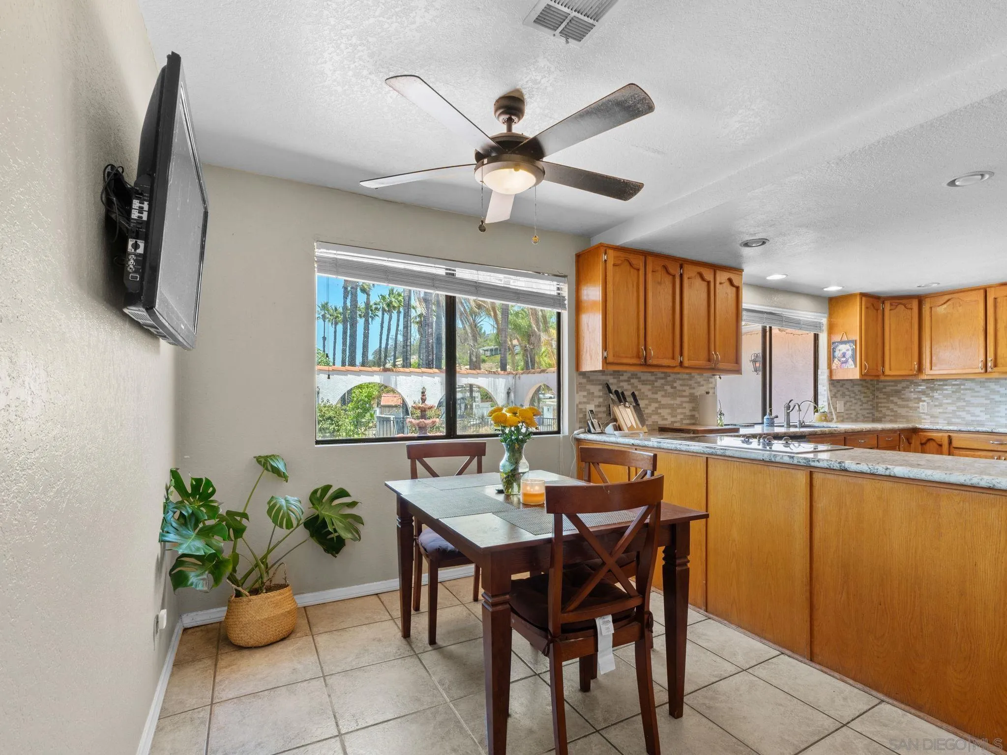 https://cdn.realtyfeed.com/cdn/127/260013688/da7be444b6540f6da39c40f31b27706d.webp
