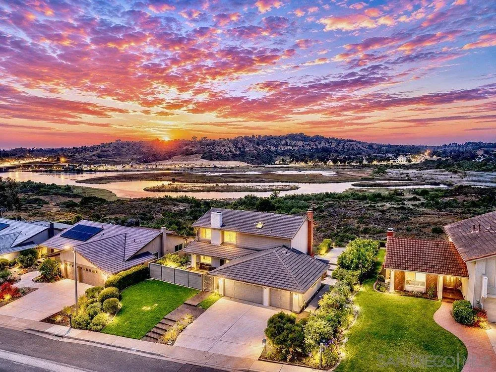 https://cdn.realtyfeed.com/cdn/127/260013690/407c6004684f151db64e5a76d9a882aa.webp