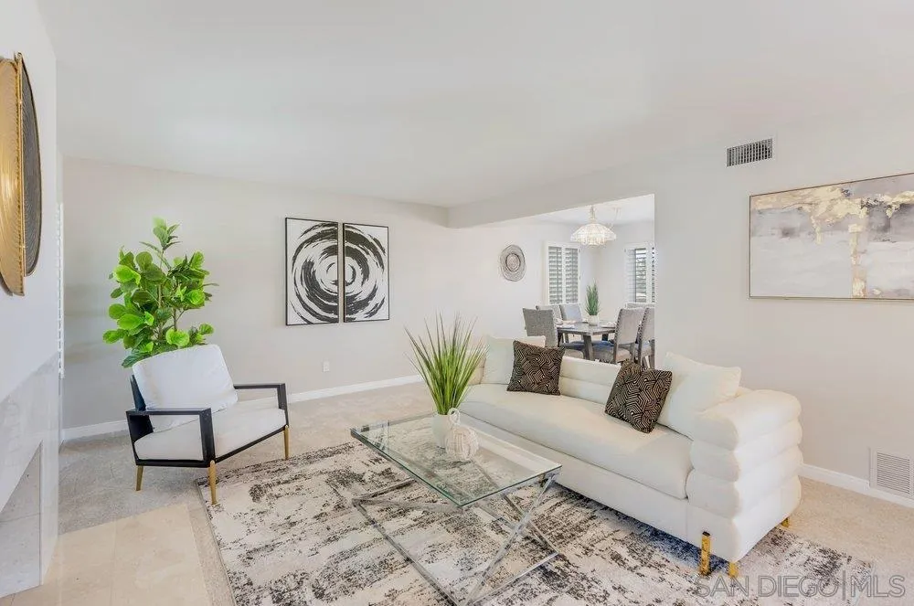 https://cdn.realtyfeed.com/cdn/127/260013690/483e0149afa64edad20d57d514c355c7.webp