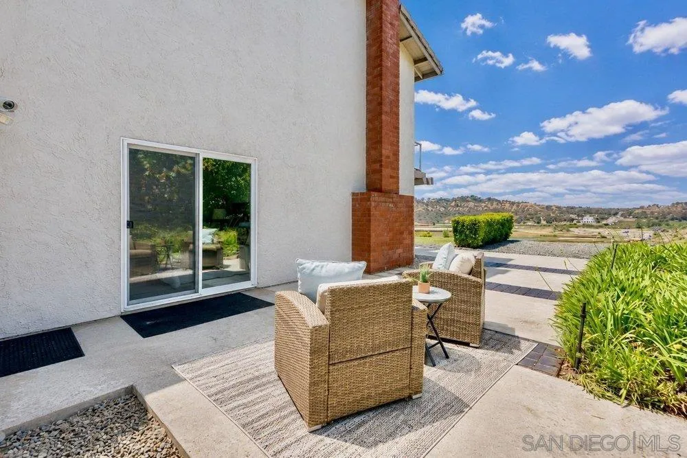 https://cdn.realtyfeed.com/cdn/127/260013690/543a714cfd559617eebf039283b15c8d.webp
