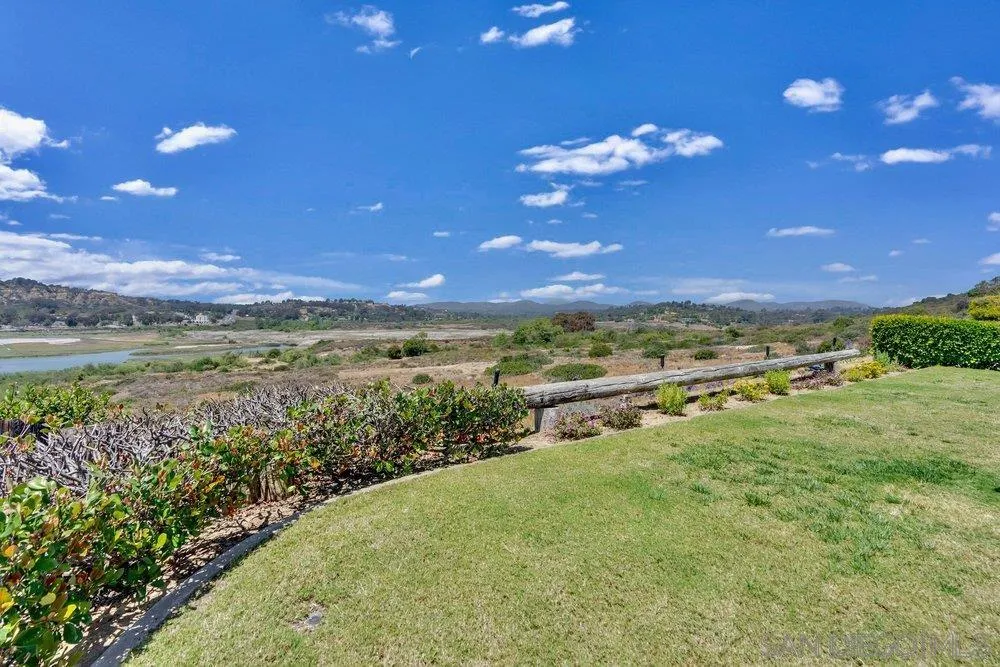 https://cdn.realtyfeed.com/cdn/127/260013690/66a8056947e02fa936382f1bcaabab71.webp