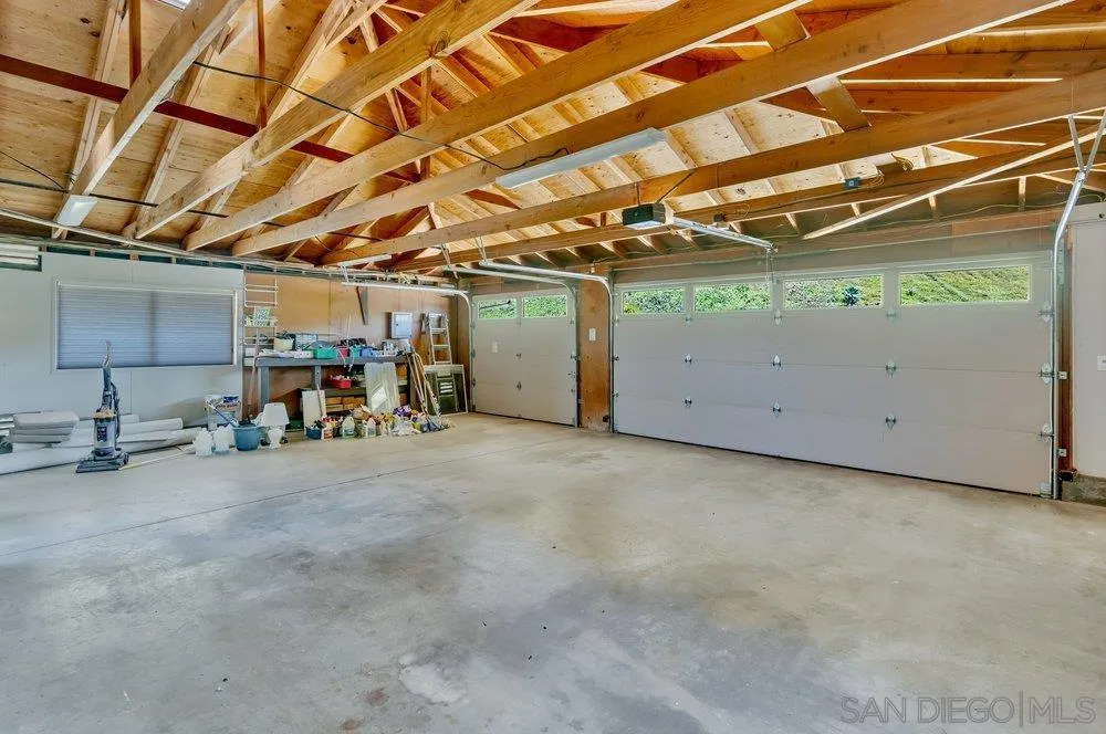 https://cdn.realtyfeed.com/cdn/127/260013690/7aac077dc39066a379a2ba0e86fb542f.webp