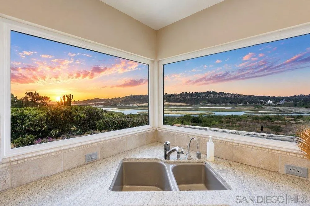 https://cdn.realtyfeed.com/cdn/127/260013690/7d910531040e1f45cac0757b597f1509.webp