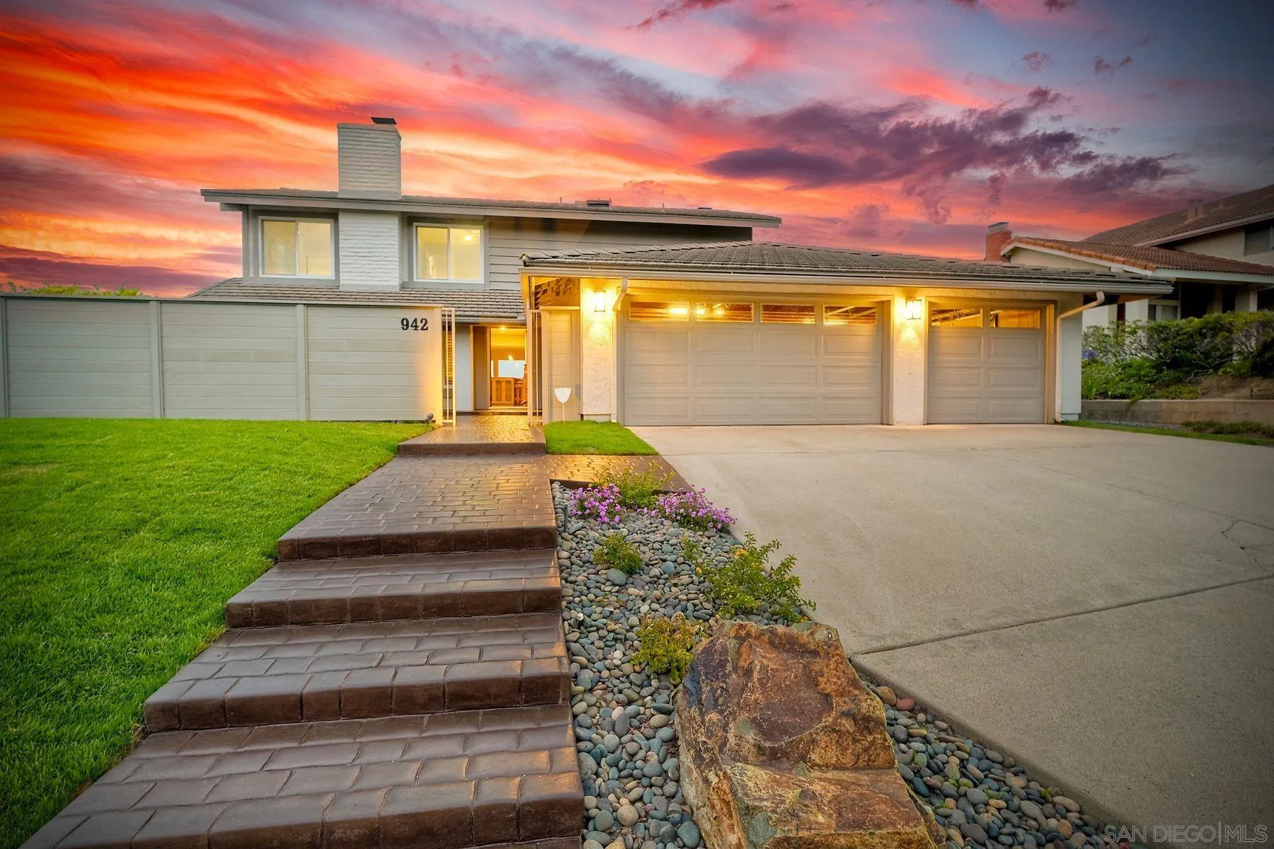 https://cdn.realtyfeed.com/cdn/127/260013690/89f5019f6e49e57c71d7c46214edcdcd.webp