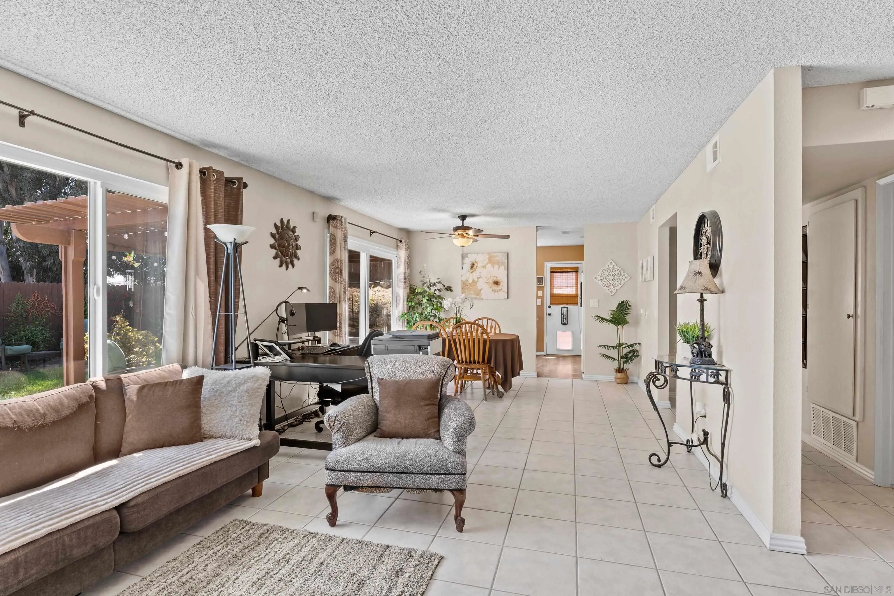 https://cdn.realtyfeed.com/cdn/127/260013692/04fc9bc88343aae714704e2048af8689.webp